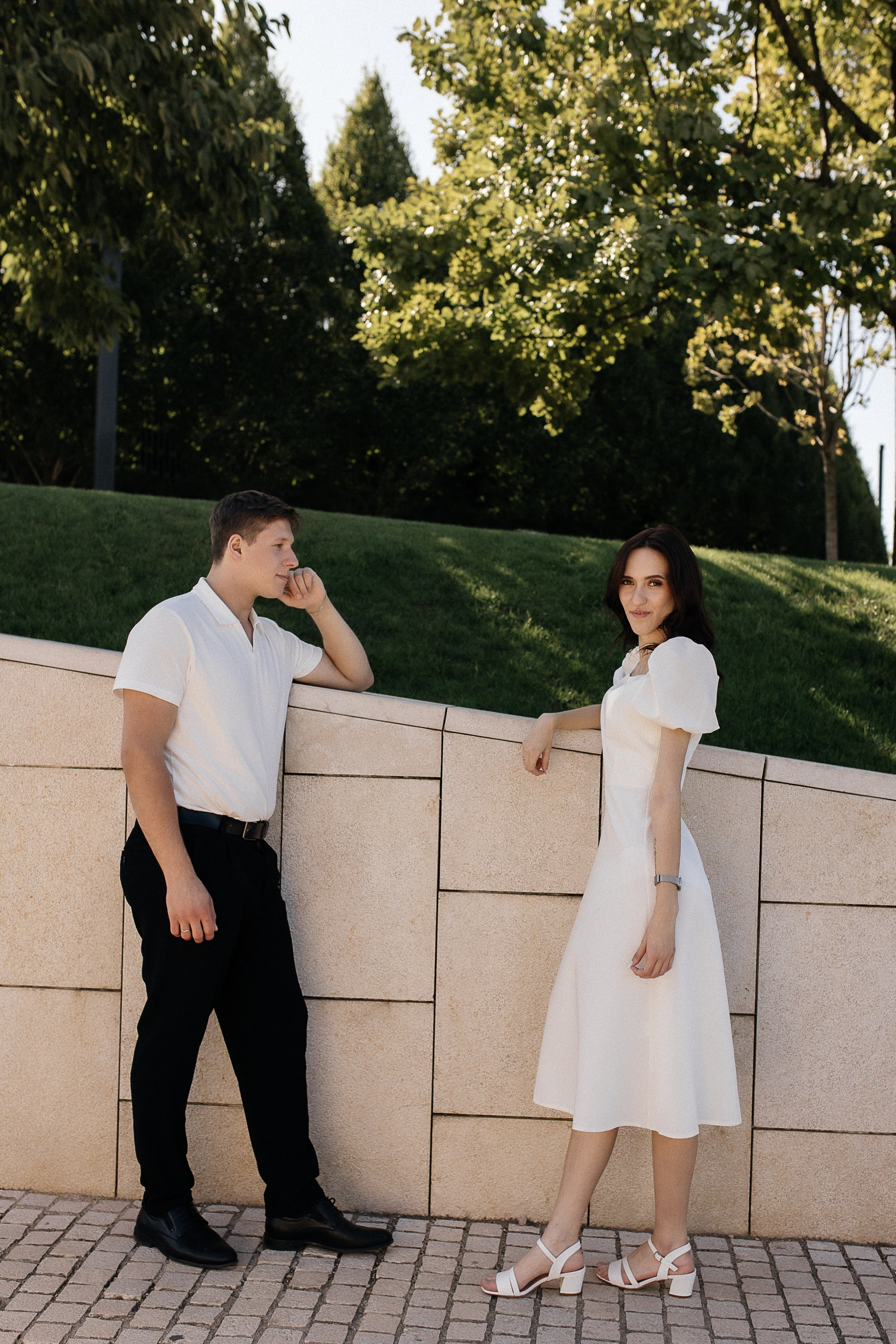 Свадебная фотосессия в парке Галицкого. Свадебный и семейный фотограф Виолетта Сидельникова. Краснодар, Россия, Беларусь, Европа