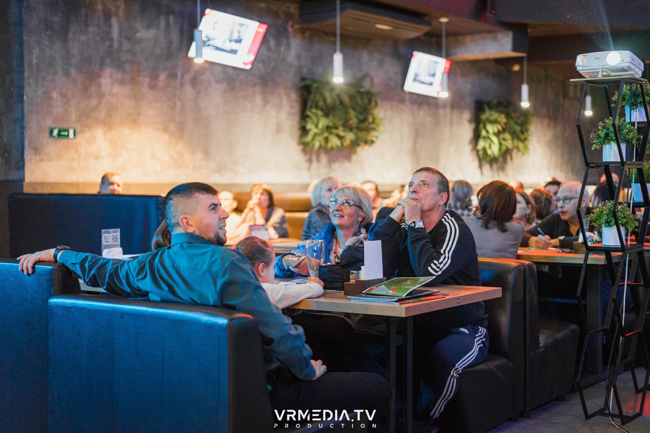 WoW QuiZ в баре «Друзья»