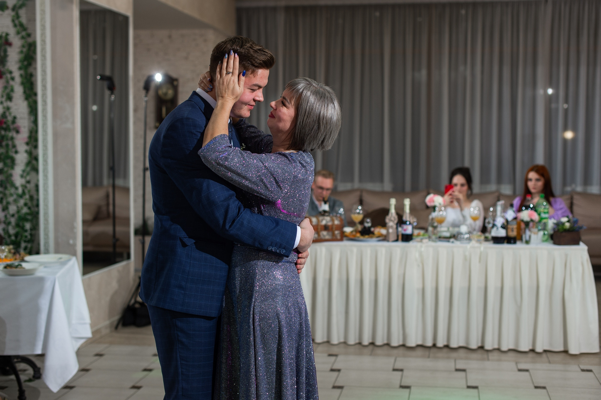 Из студии на банкет. Свадебный и семейный фотограф в Омске Мормулев Михаил