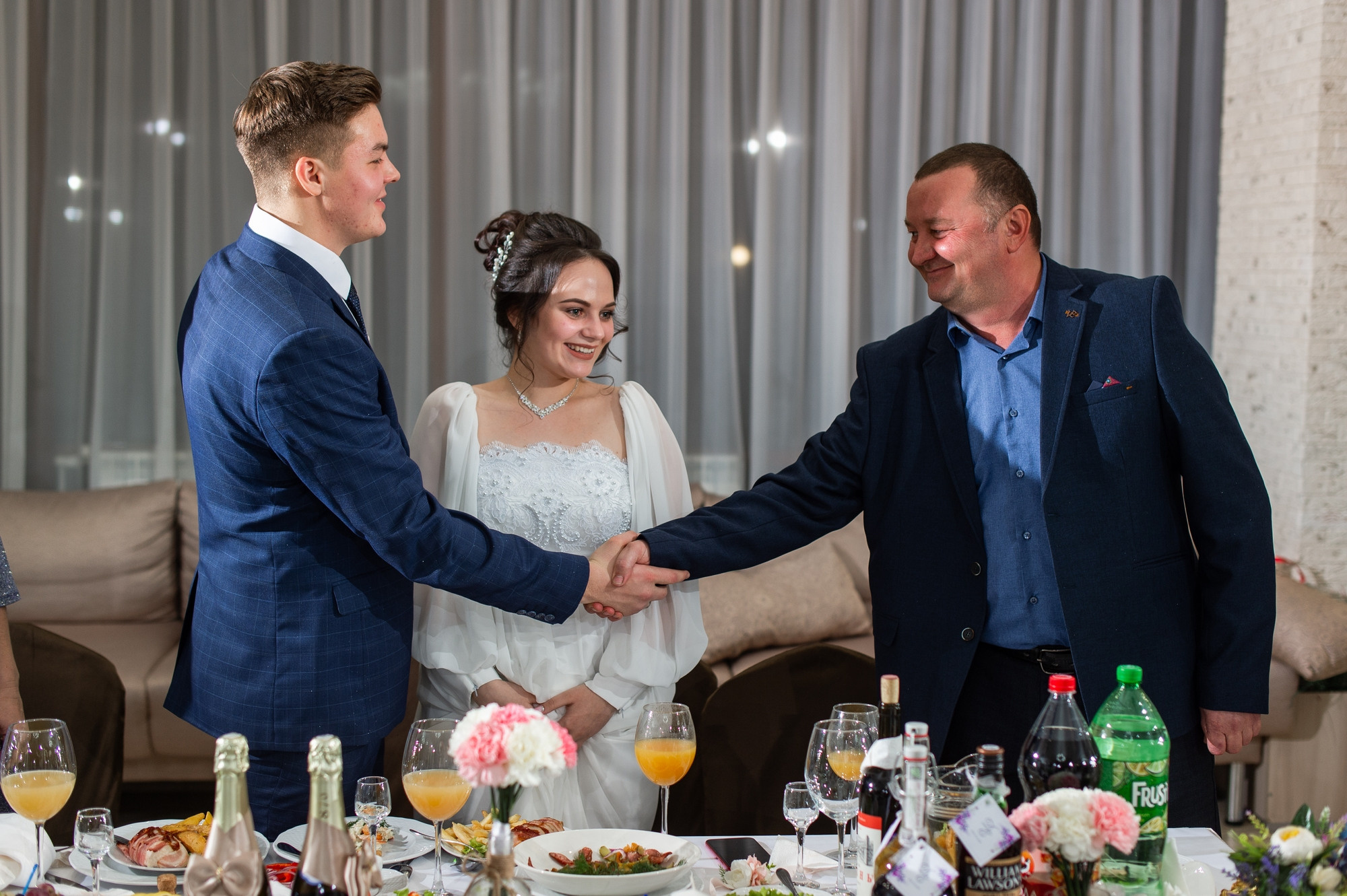 Из студии на банкет. Свадебный и семейный фотограф в Омске Мормулев Михаил