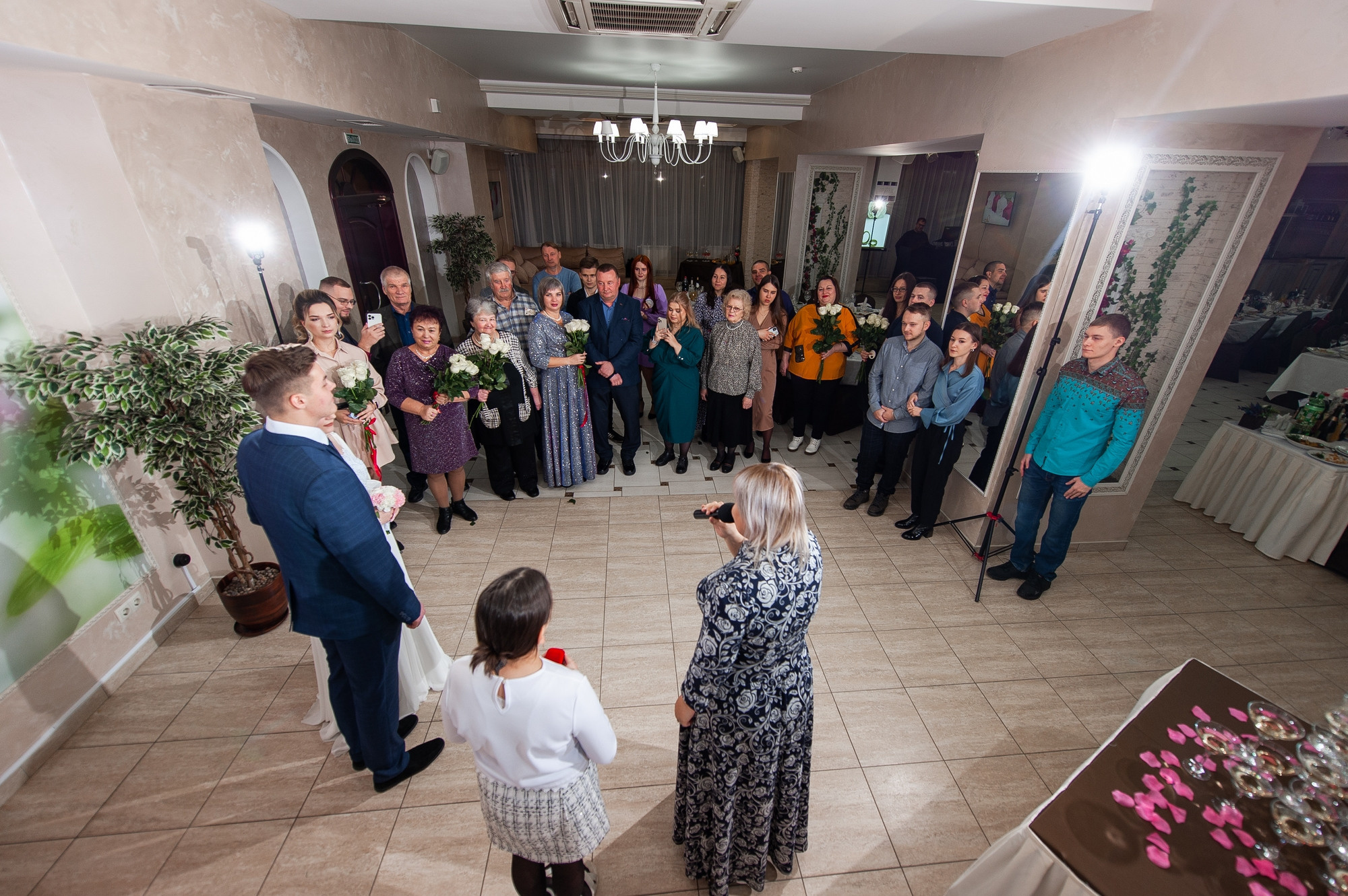 Из студии на банкет. Свадебный и семейный фотограф в Омске Мормулев Михаил