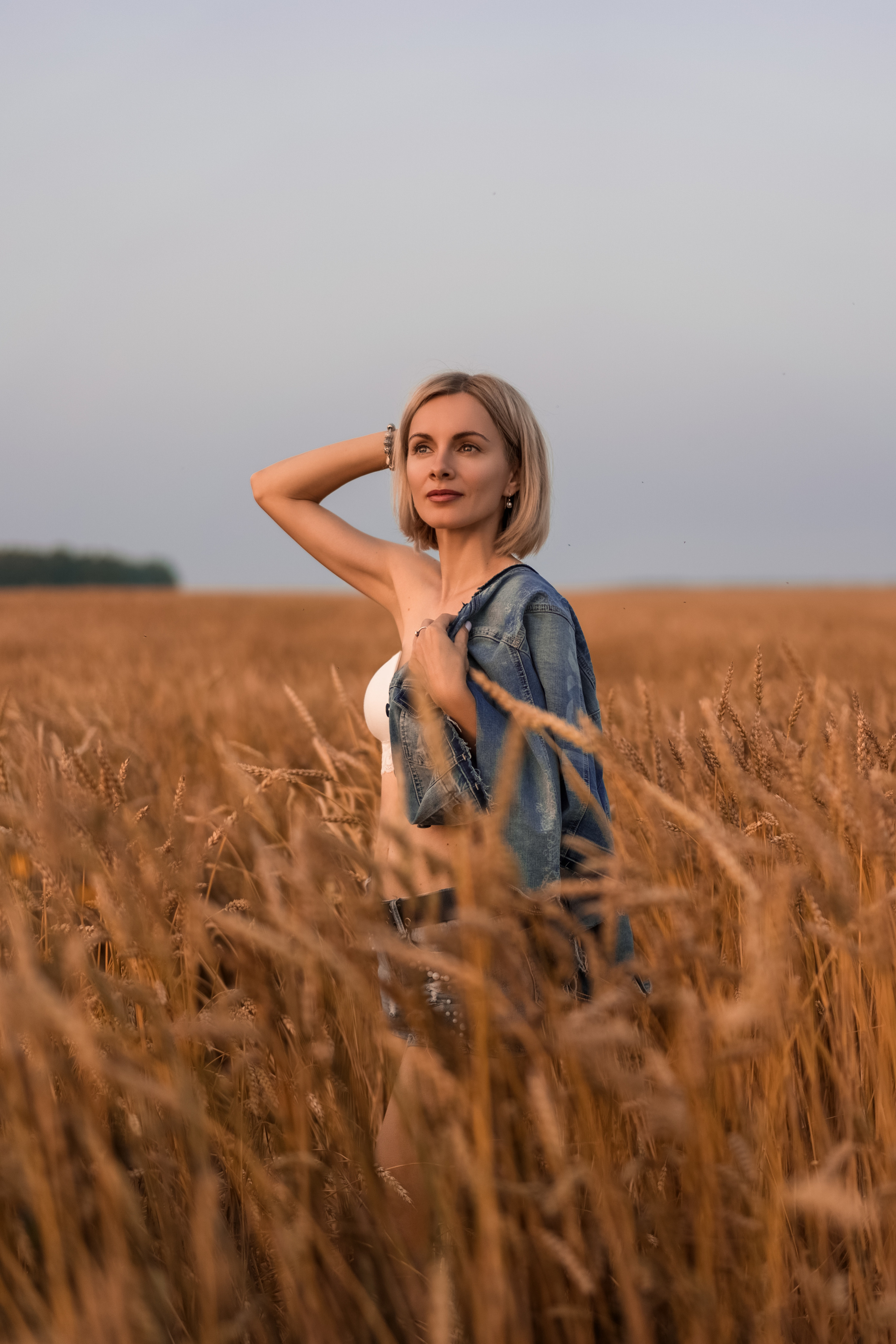 женский портрет, индивидуальная фотосессия, женская фотосессия красноярск, фотосессия на природе, фотосессия в пшенице