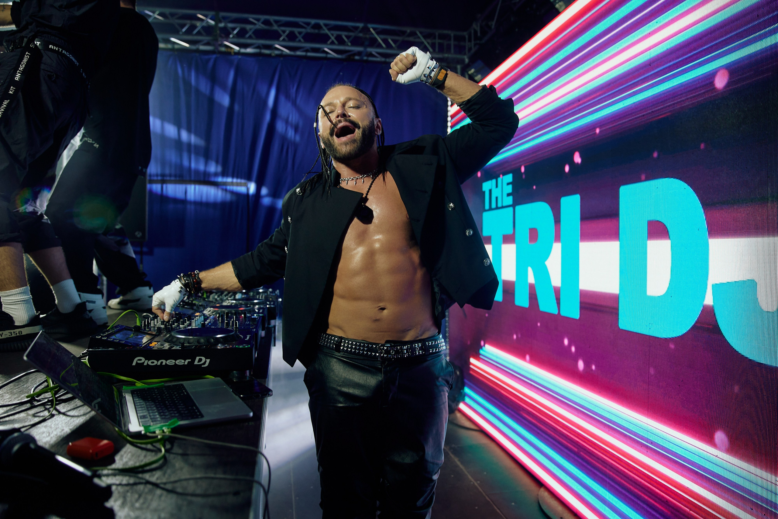 AVLN TEN YEARS. Дмитрий Мазуркевич: Профессиональный Репортажный Фотограф