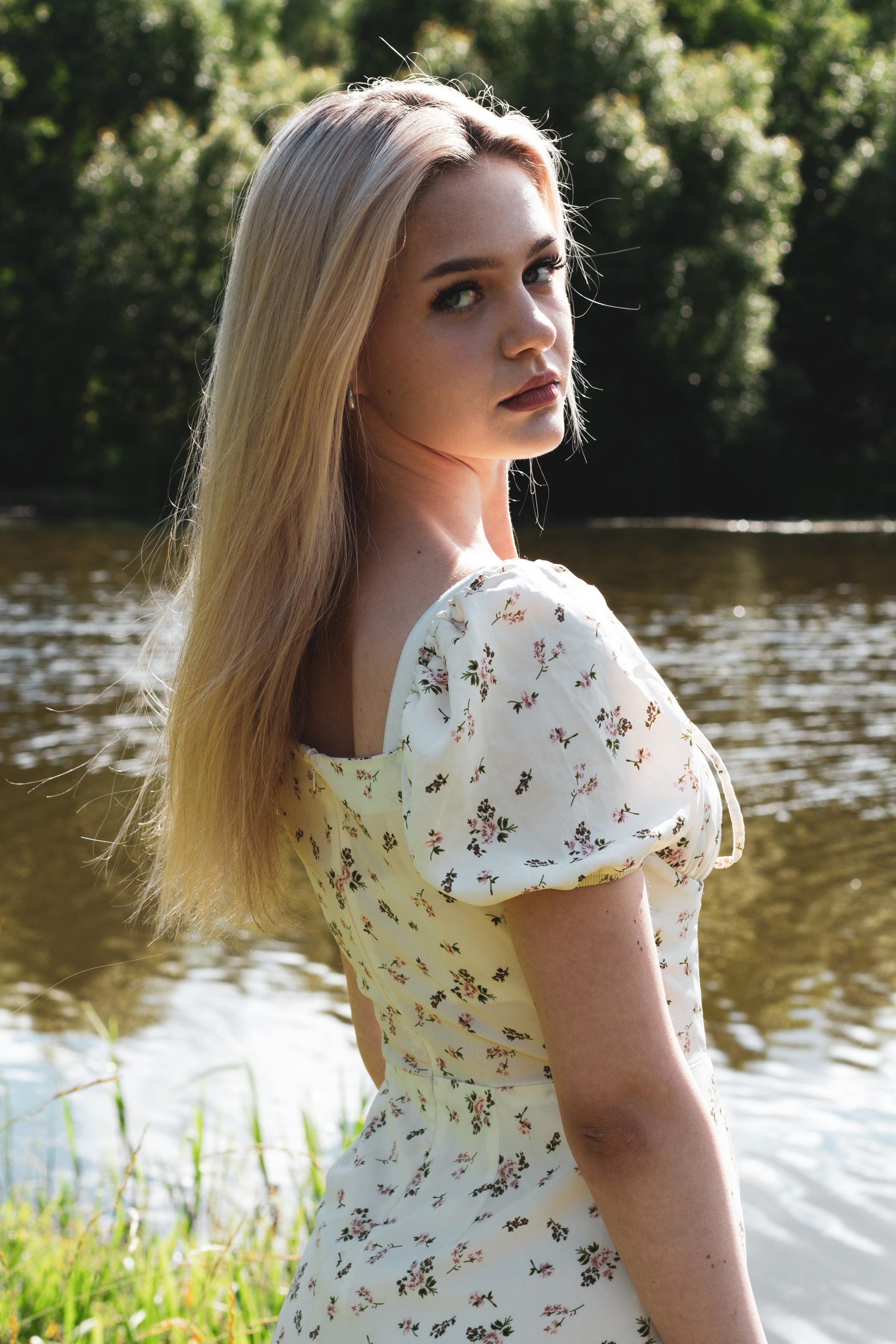 Уличная съемка — Владислава. Портретный фотограф в Орле. Готовые фото за 3 дня! Помощь в позировании. Советы по организации