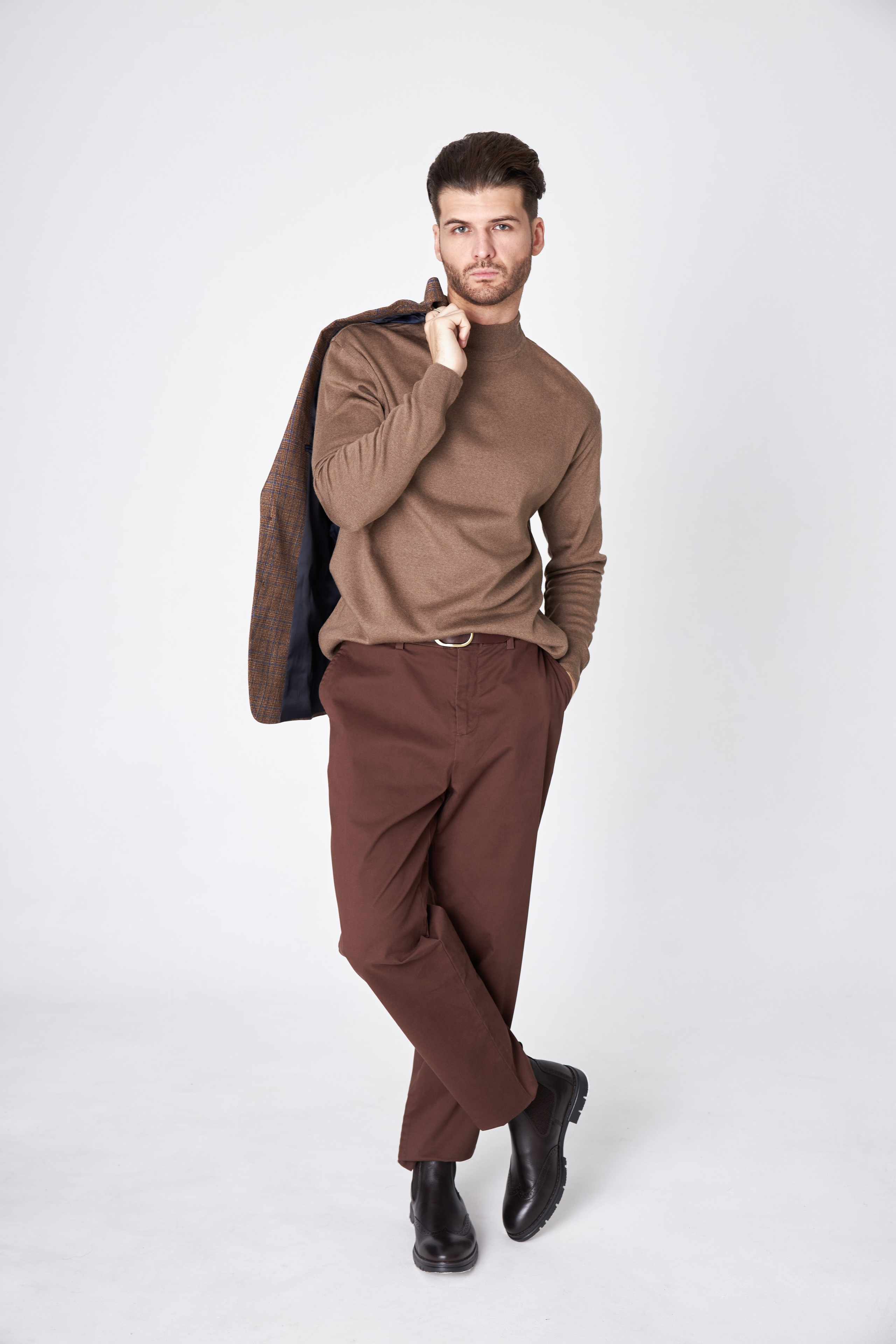 Владислав. ТМ Продакшн — Съемка для маркетплейсов в Москве