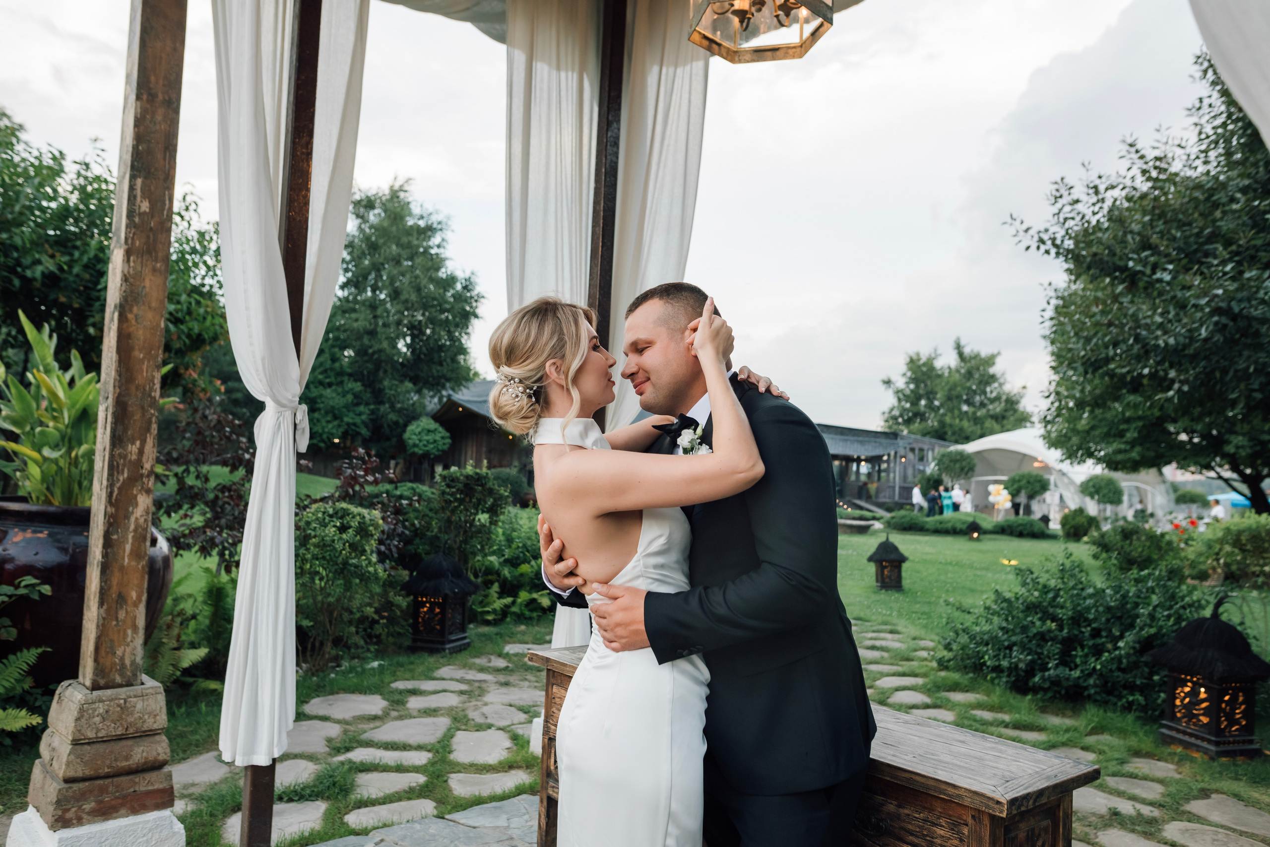 Ольга и Сергей. Свадьба в шатре. Свадебный и семейный фотограф в Москве Евгения Лисина