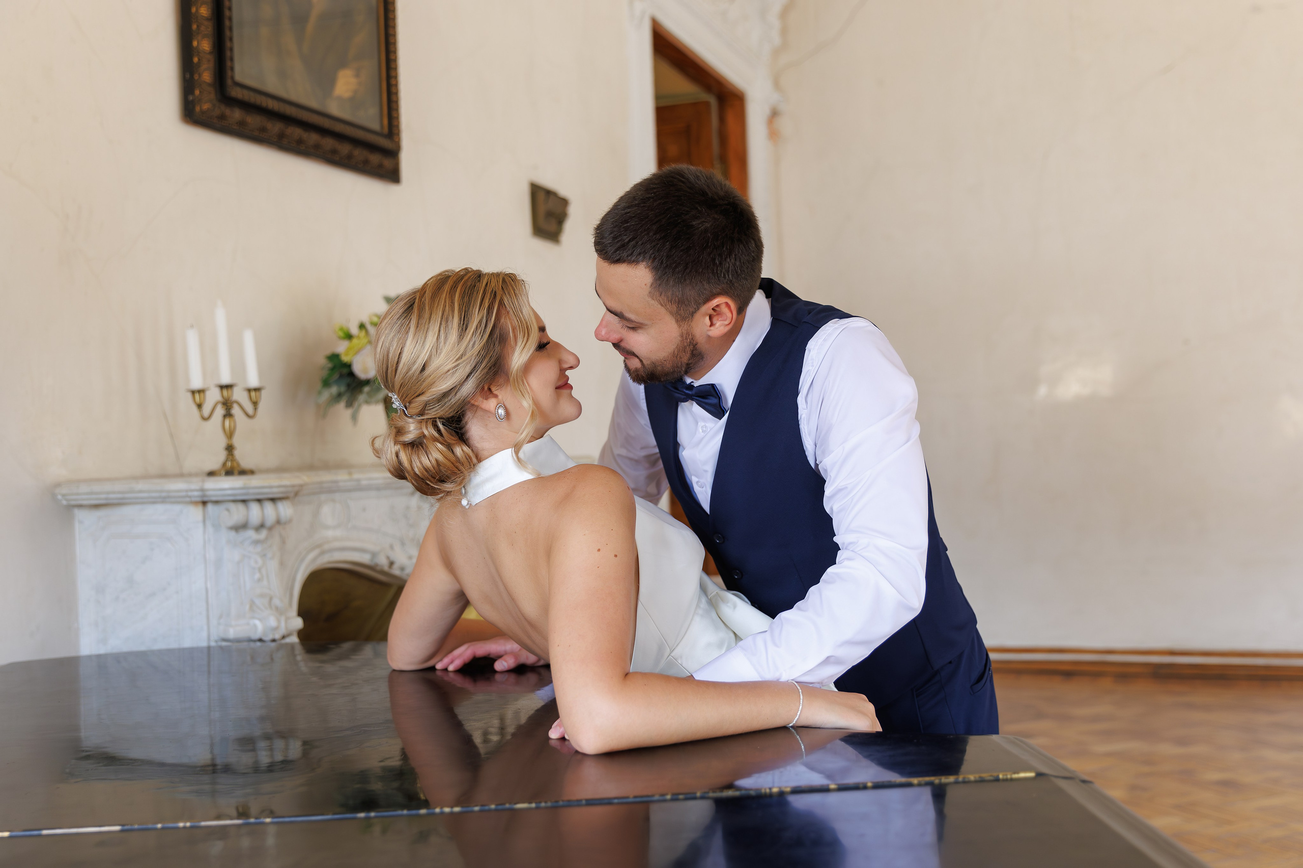 Свадебная фотосессия в библиотеке-читальне им А. С. Пушкина. Свадебный фотограф Москва и МО Сергей Киржаев