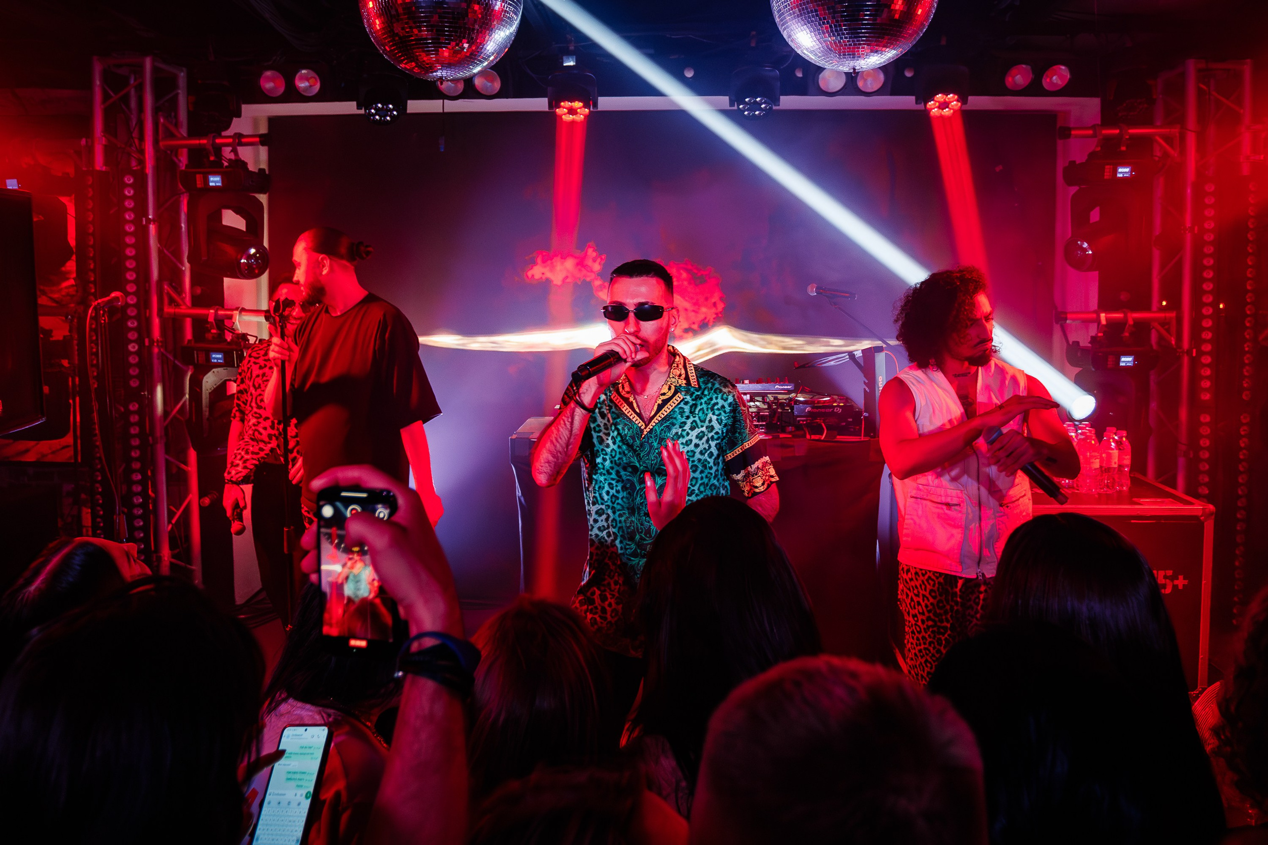 «Джиган"_Чайка на пляже_Ялта_12.07.2025 г. Аминов Руслан | Фотограф