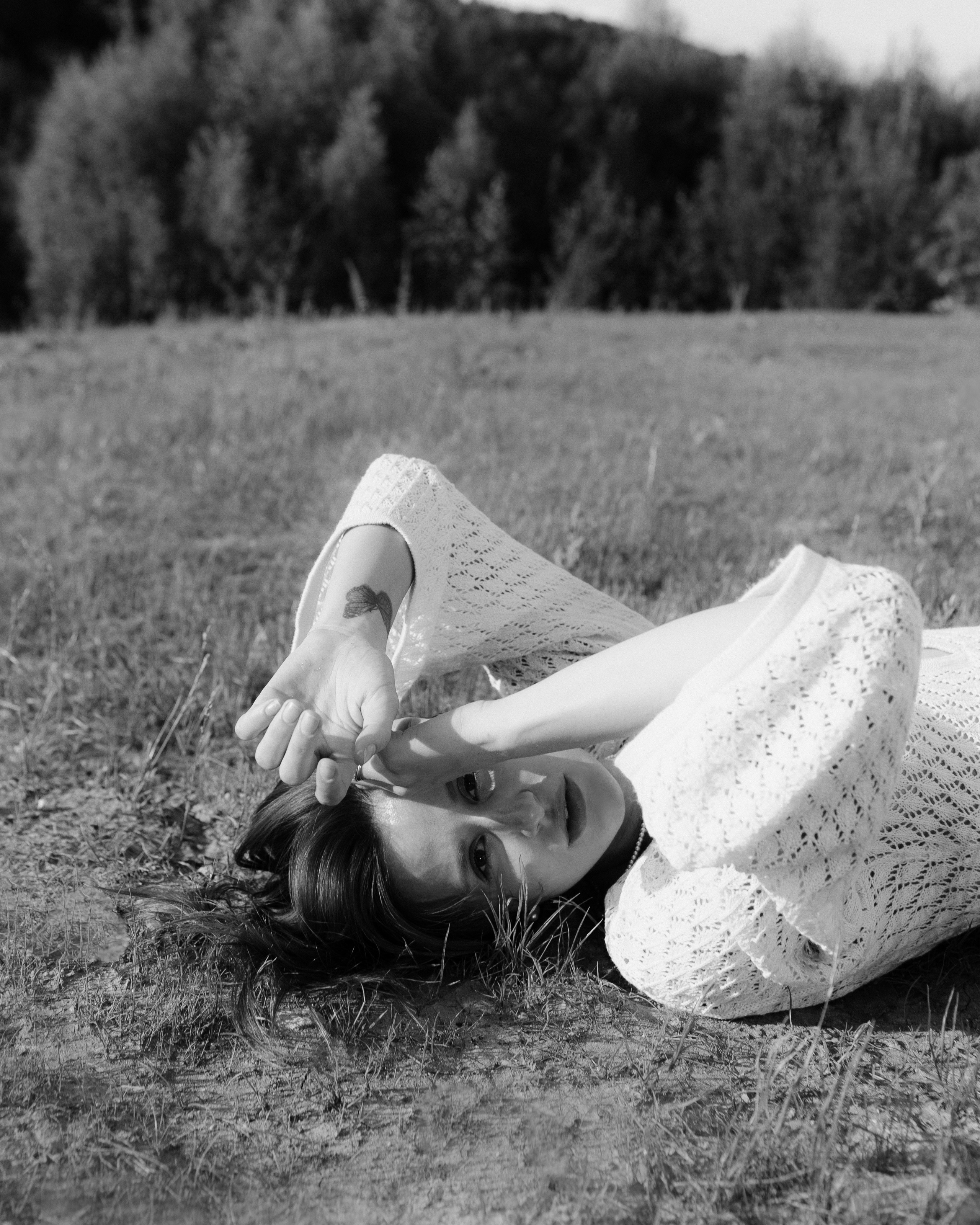 Съёмка в поле. Женский и лавстори фотограф в Москве Елена Аксютко