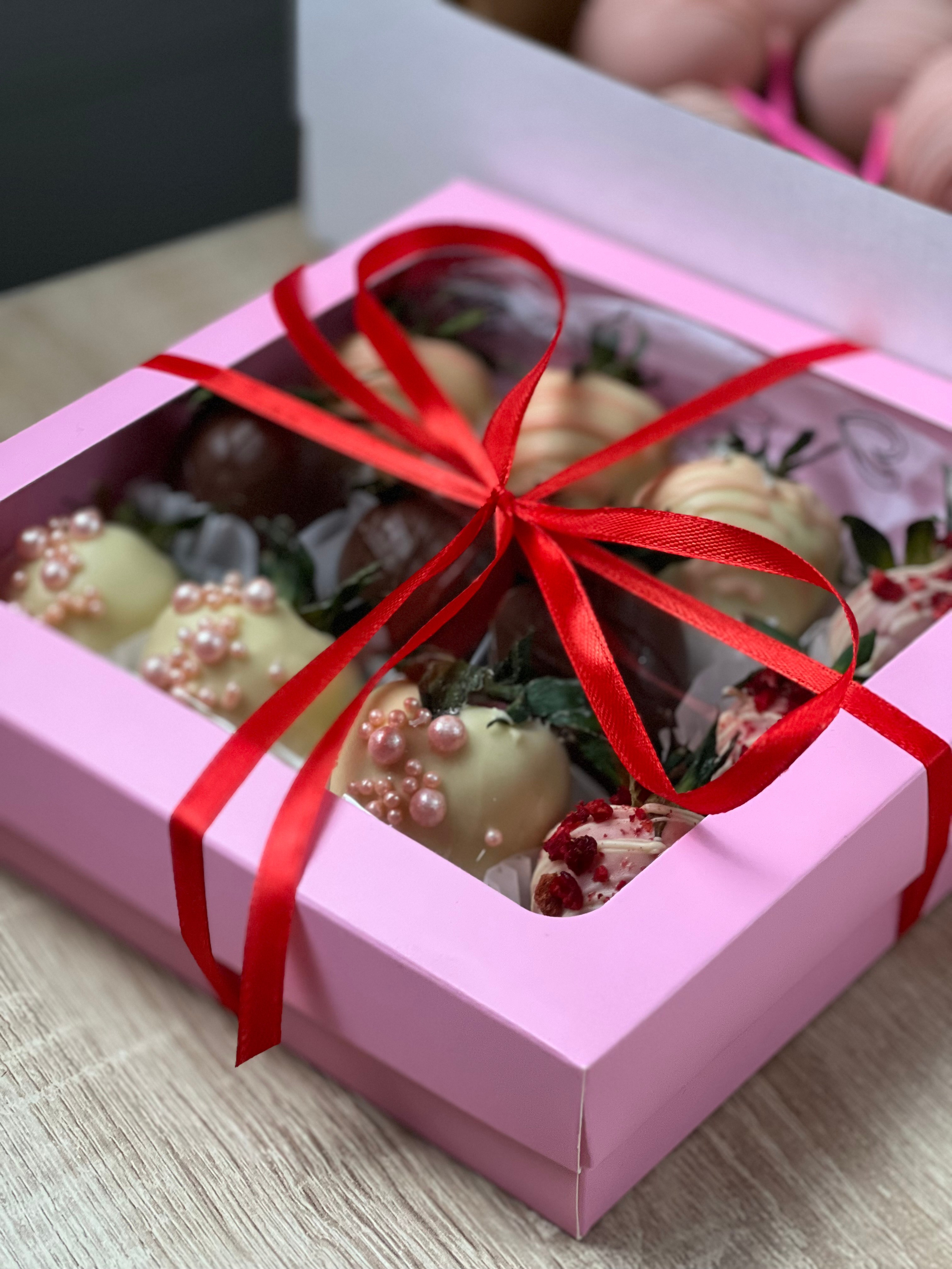 Торты и десерты. Выездной кейтеринг, съедобные букеты, торты и сладости на заказ