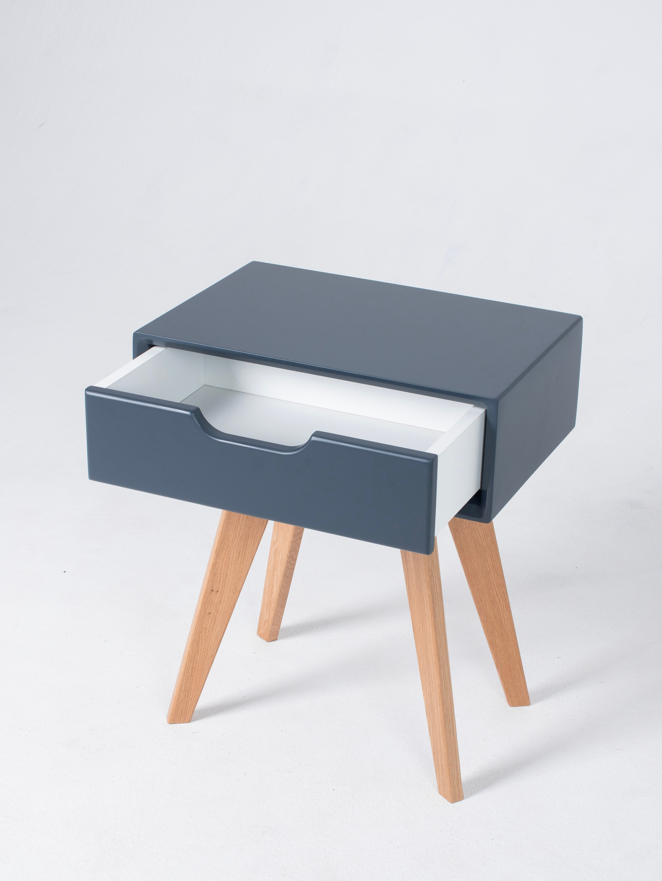 На белом фоне. Предметный фотограф в Санкт-Петербурге Аннет Глушак