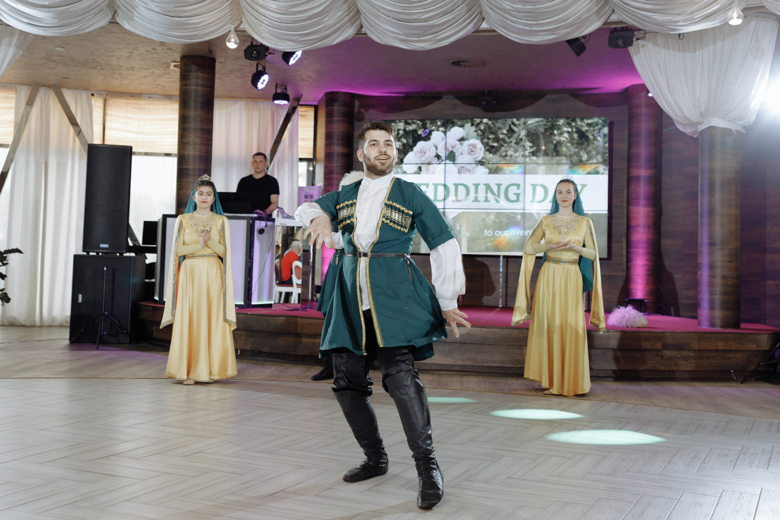 Степан и Элянора (полный день). Свадебный фотограф