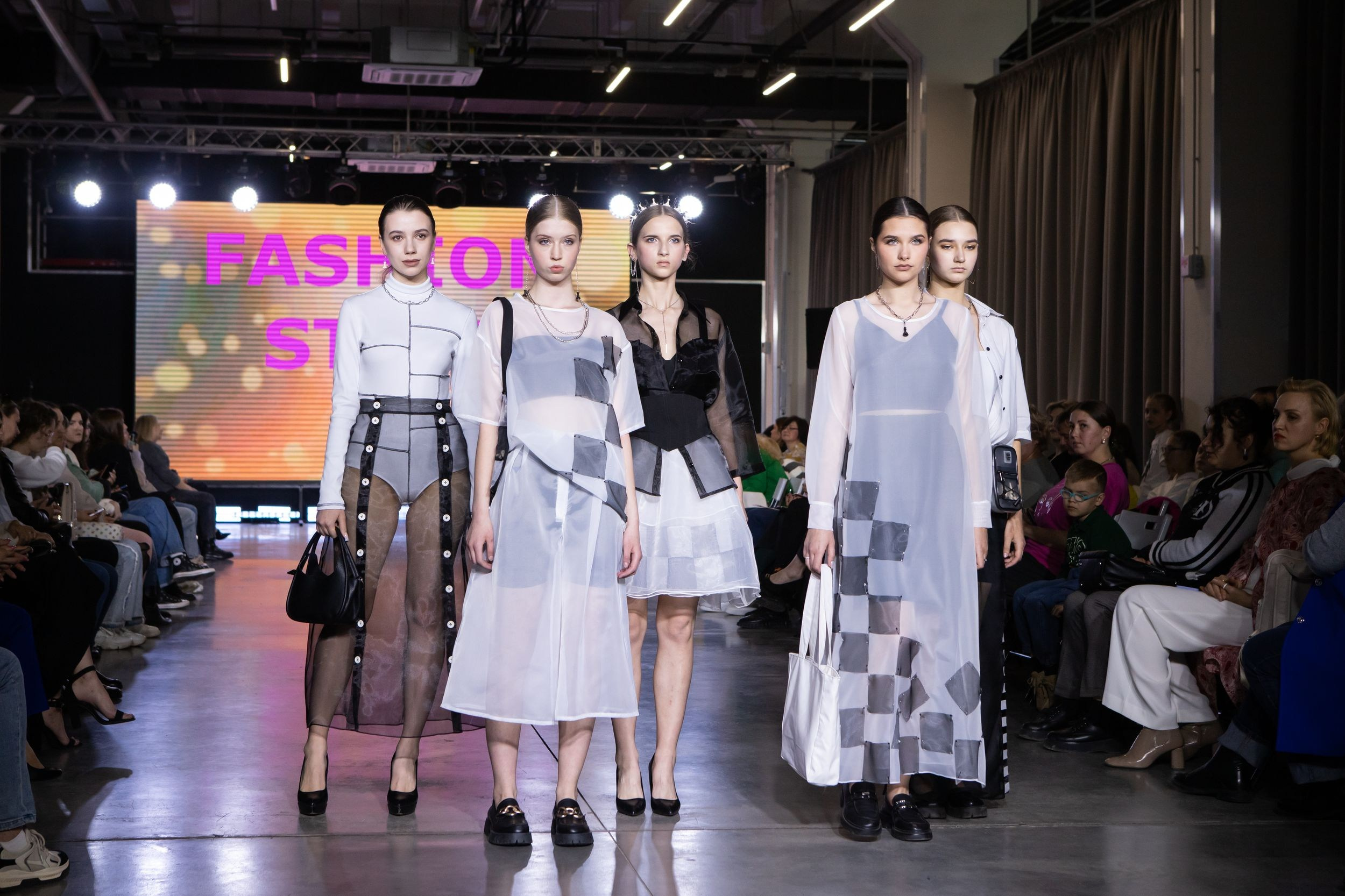 Фестиваль моды и красоты Fashion Style (11 мая 2024). Репортажный фотограф Алексей Пирязев