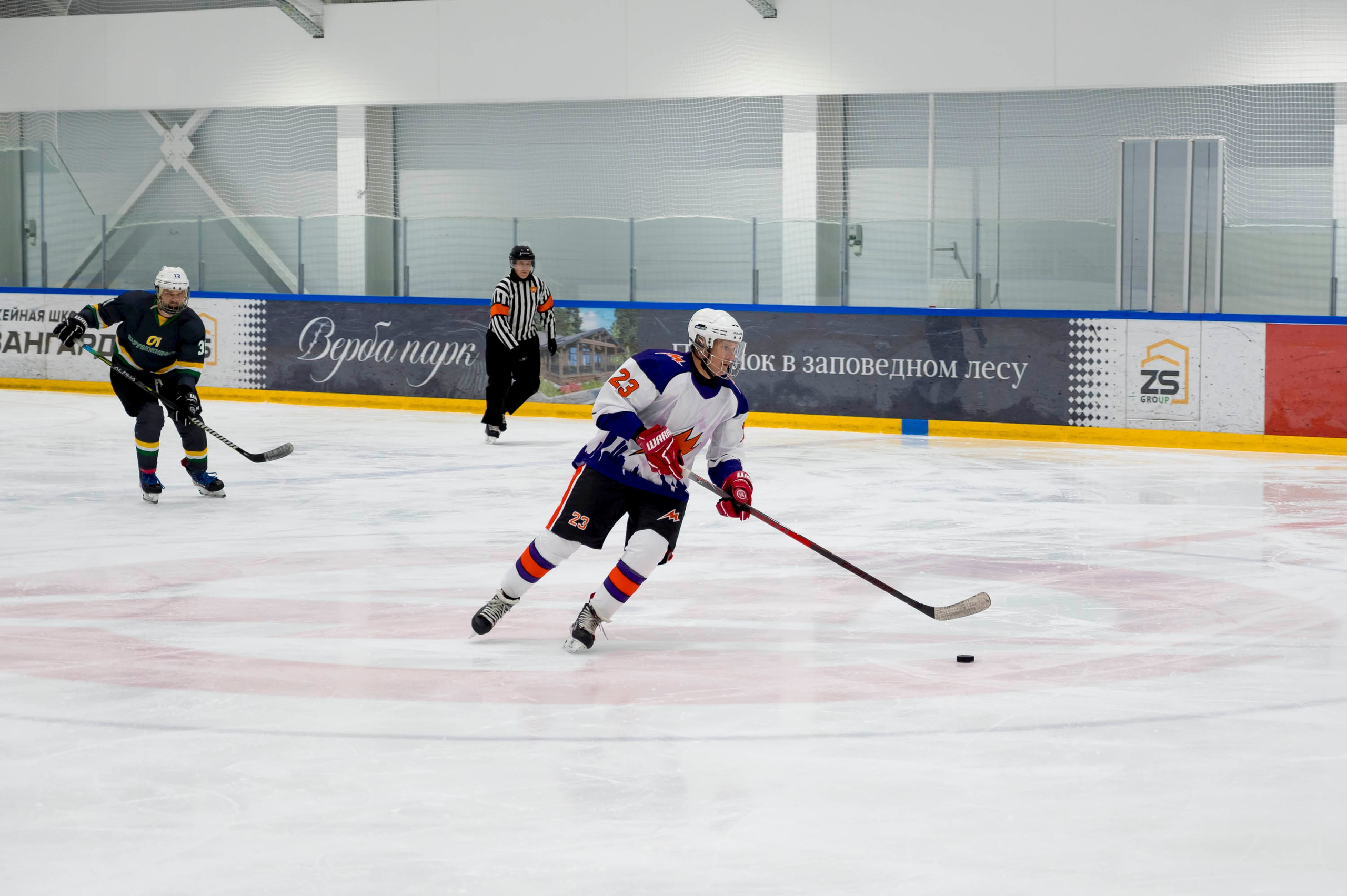 Хоккейный матч корпоративной команды Зарубежнефть. Репортажный фотограф и видеограф Слава Думчев. Тимбилдинги, отчетники, корпоративы