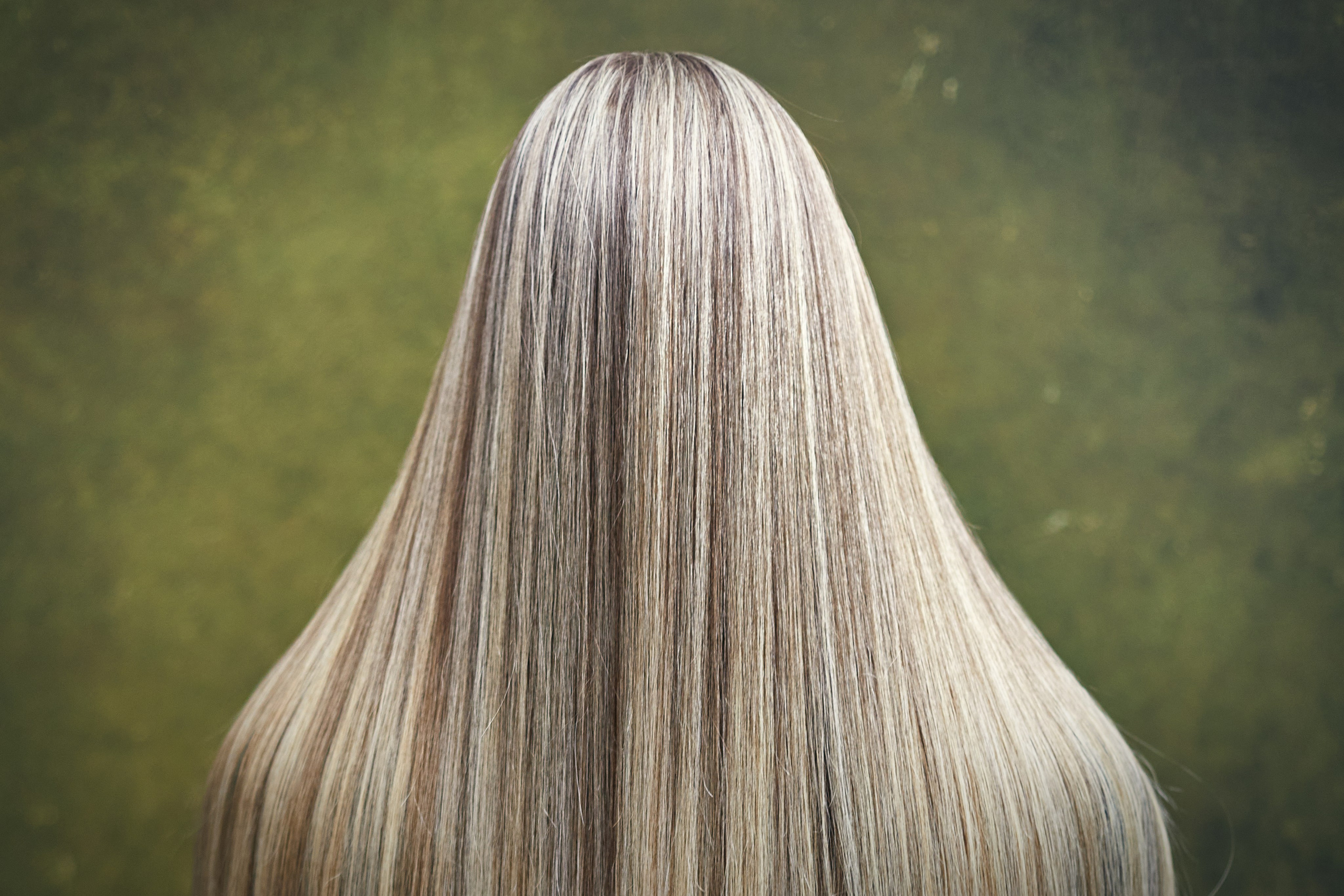 Все виды и любой сложности: Стрижки, Колористика, Укладки, Вечерние прически. DMITRY MOISEENKO — фотограф, художник, топ-стилист