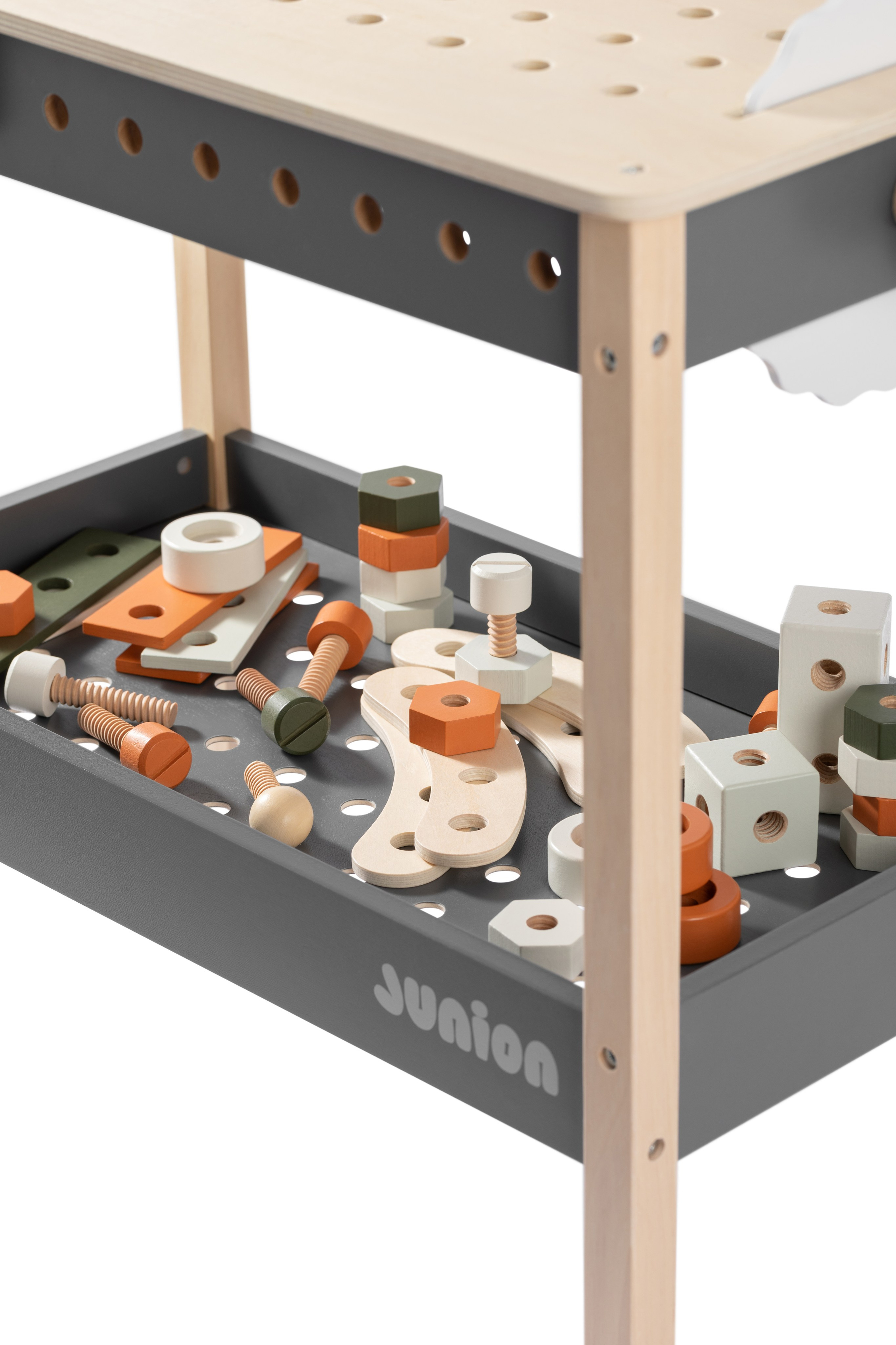 Детский верстак Junion. Олег Дмитриев