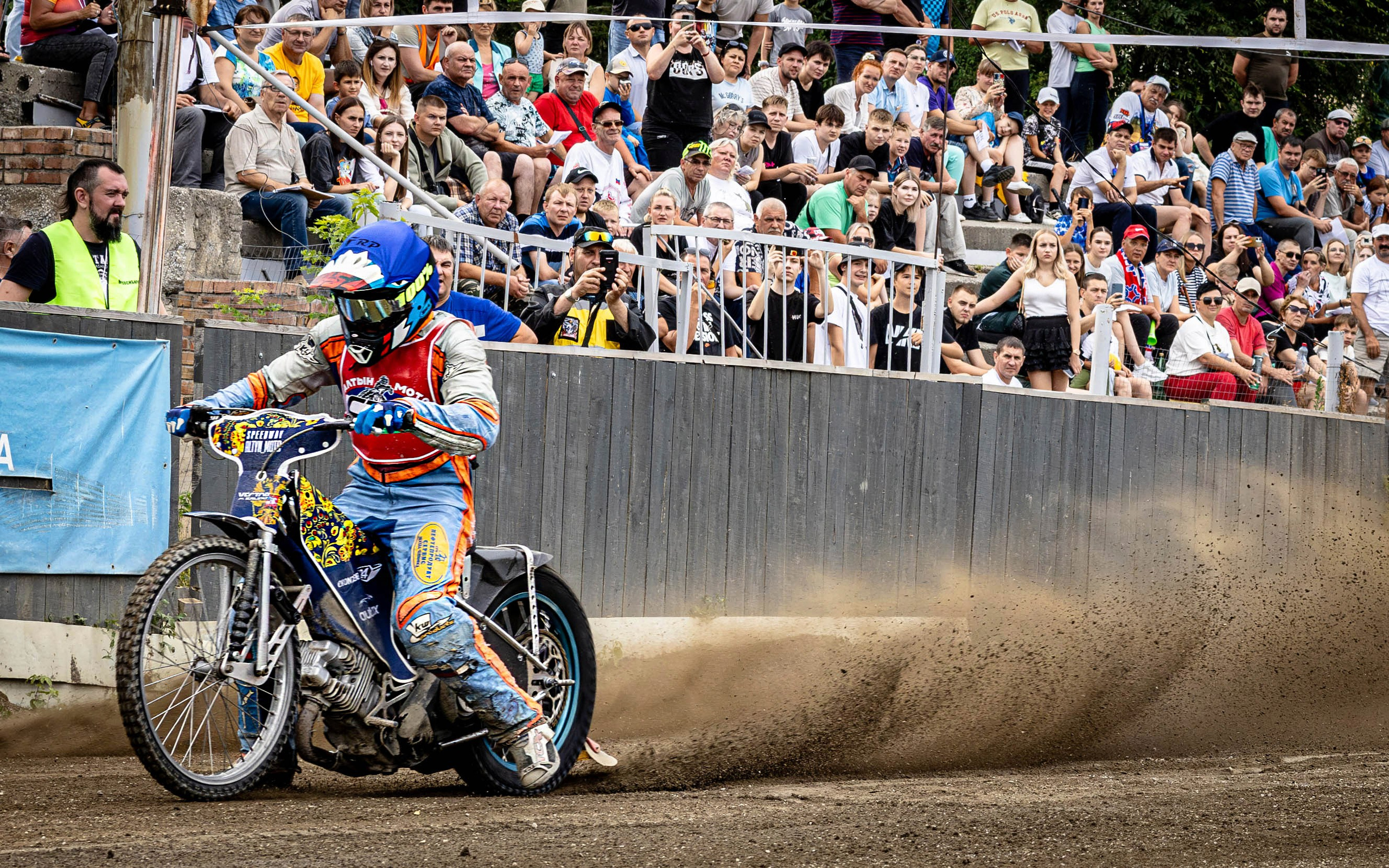 Мотогонки на гаревой дорожке. Bertran Ordo