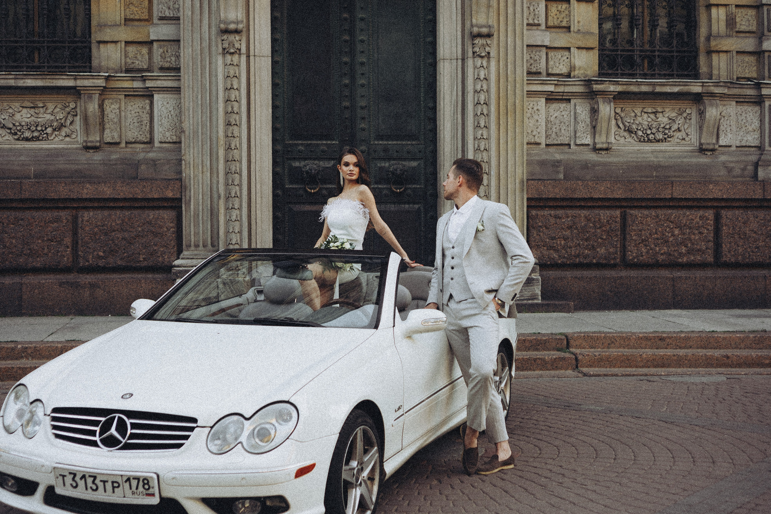 Свадебная сьемка у академии Штиглица. Профессиональный фотограф, Санкт-Петербург — Виктория Богомолова