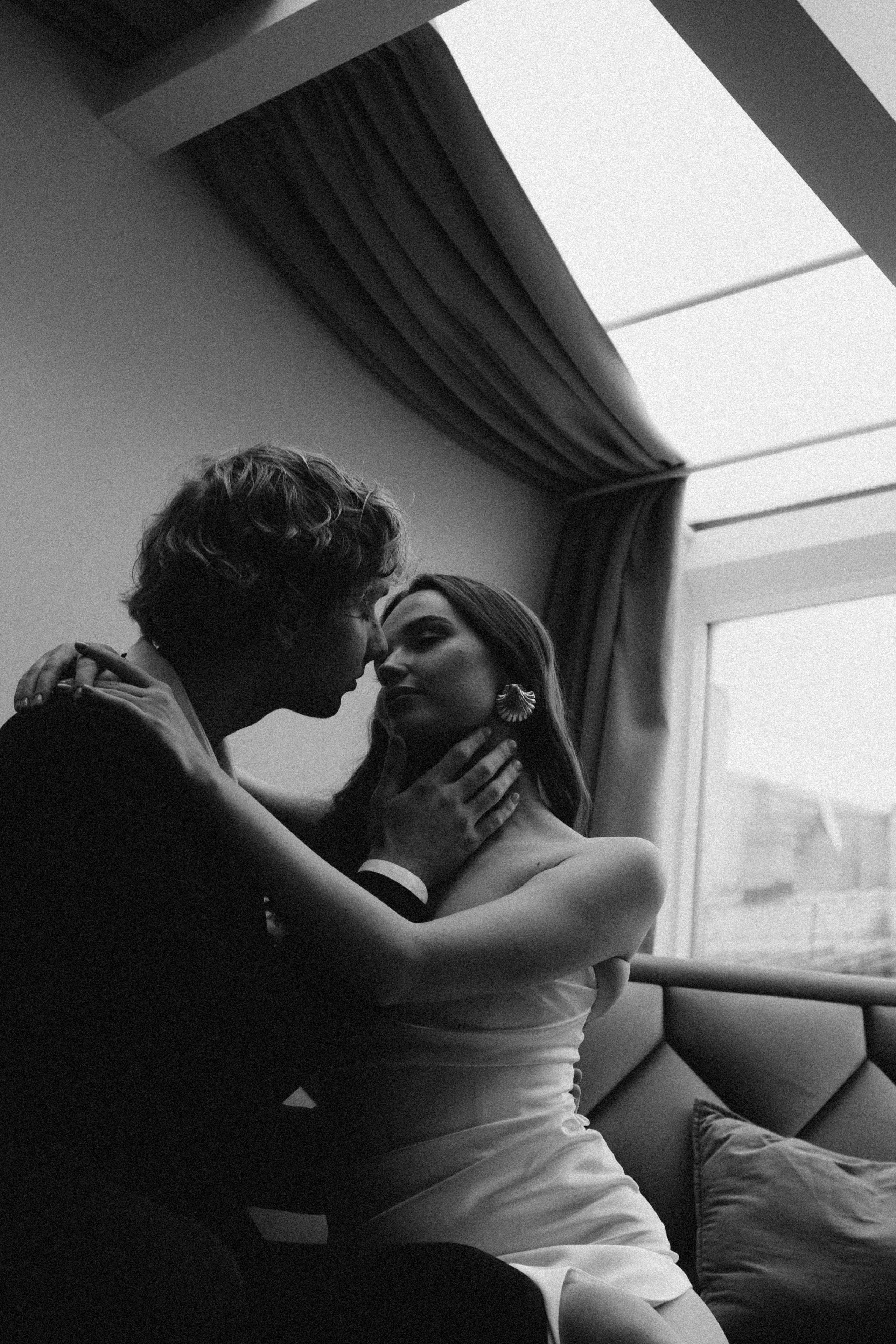 СВАДЕБНАЯ СЬЕМКА В ОТЕЛЕ. СБОРЫ ЖЕНИХА И НЕВЕСТЫ И ТАКЖЕ ТОР И ПОДГОТОВКА К ПРОГУЛКЕ. Профессиональный фотограф, Санкт-Петербург — Виктория Богомолова