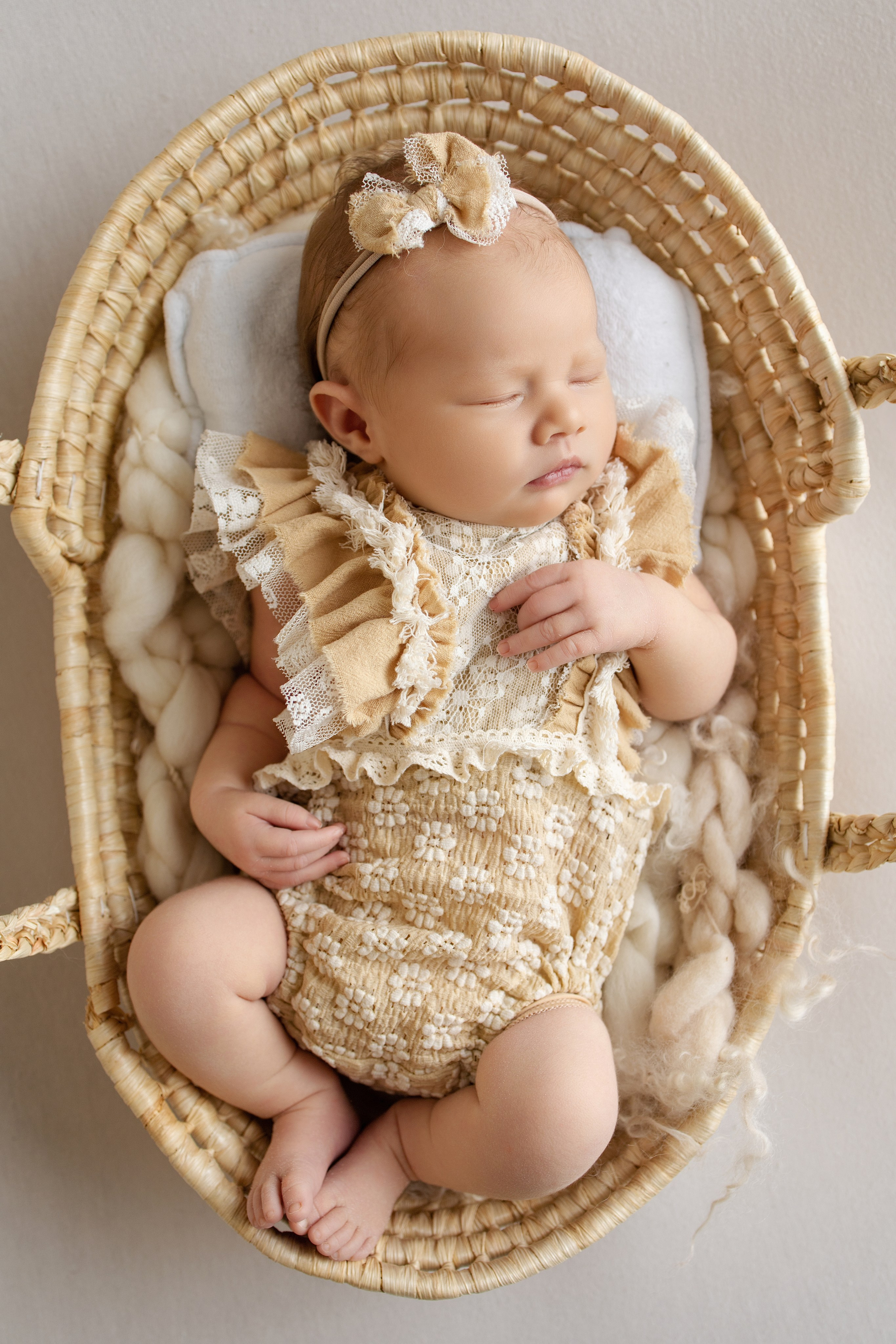 Вера 11 дней. Фотограф новорождённых Newborn Москва