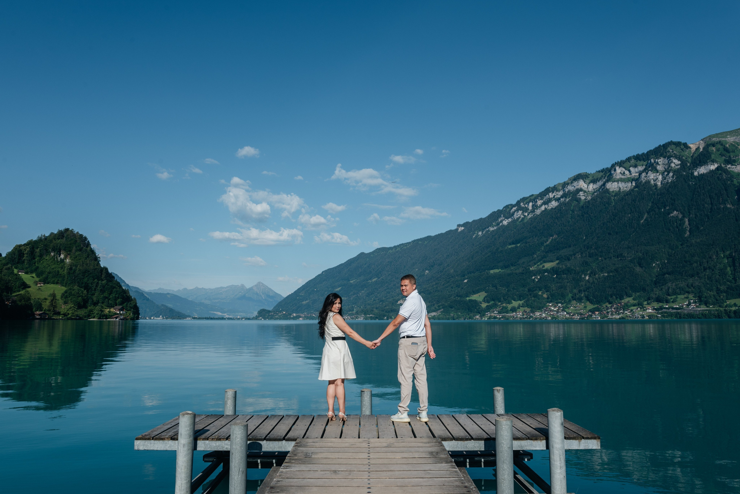 Jon, Michelle, Camille, Gabriel and Hannah (Iseltwald, Suisse). Photographe en Suisse et en Europe Anna Alekseenko