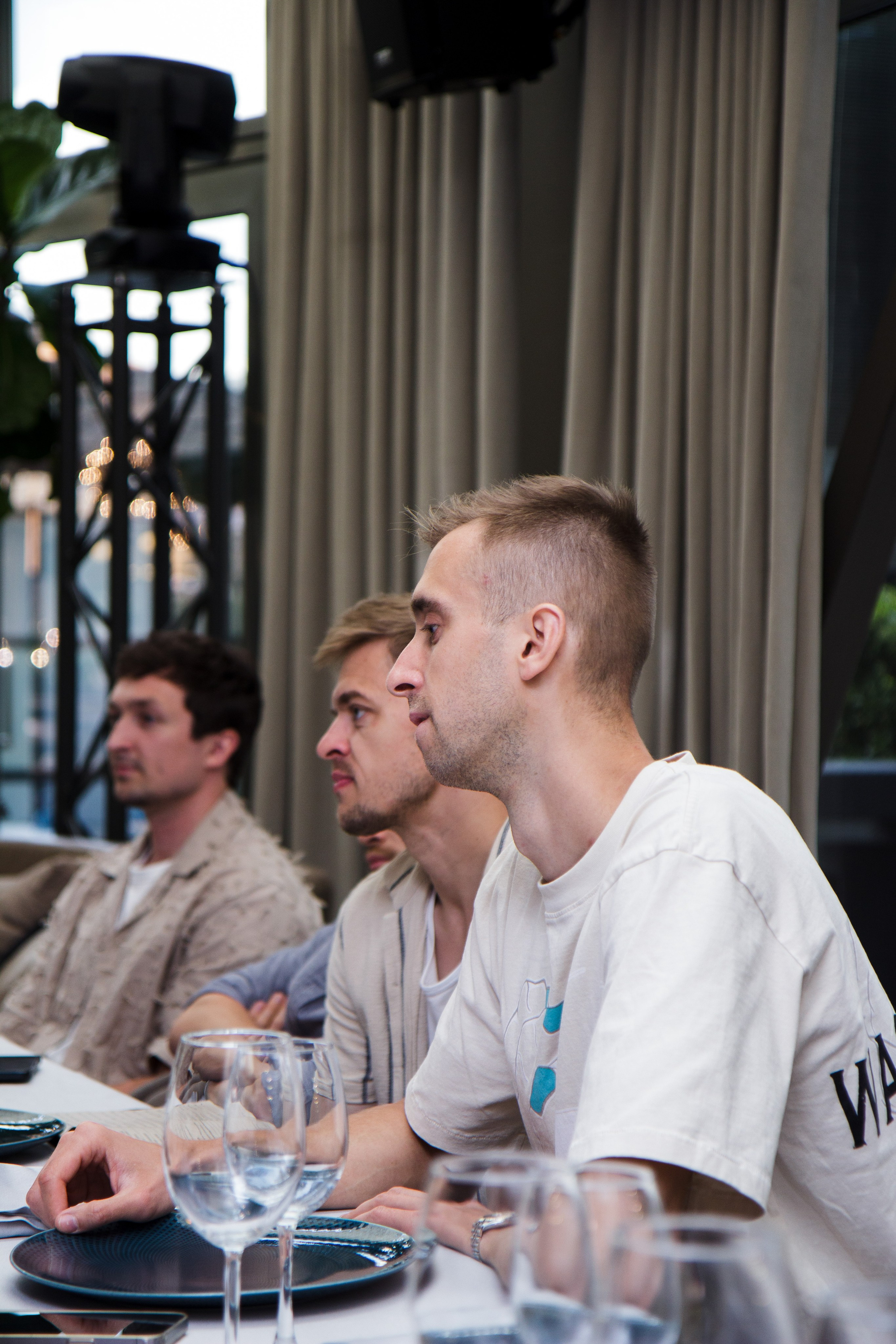 Бизнес-завтрак Германа Гаврилова. Фотограф Москва — личные фотосессии, лавстори в студии