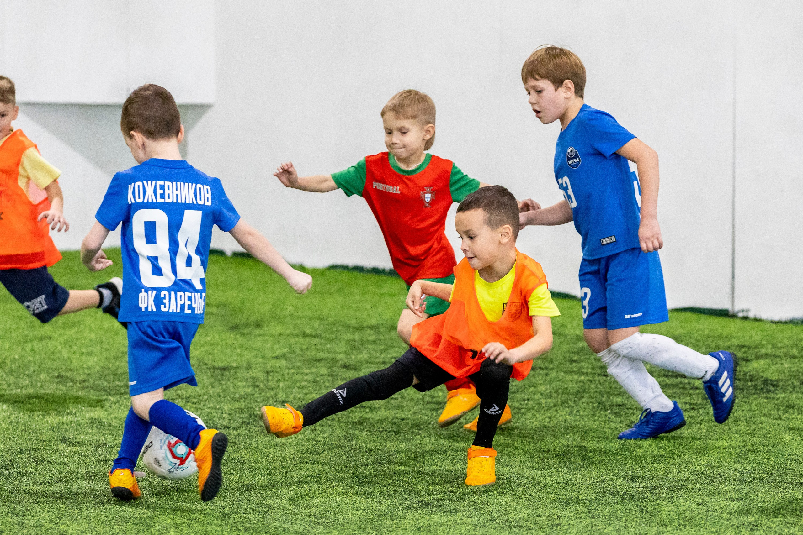 Детский футбол. Спортивный и репортажный фотограф в Екатеринбурге Пустовая Аделя