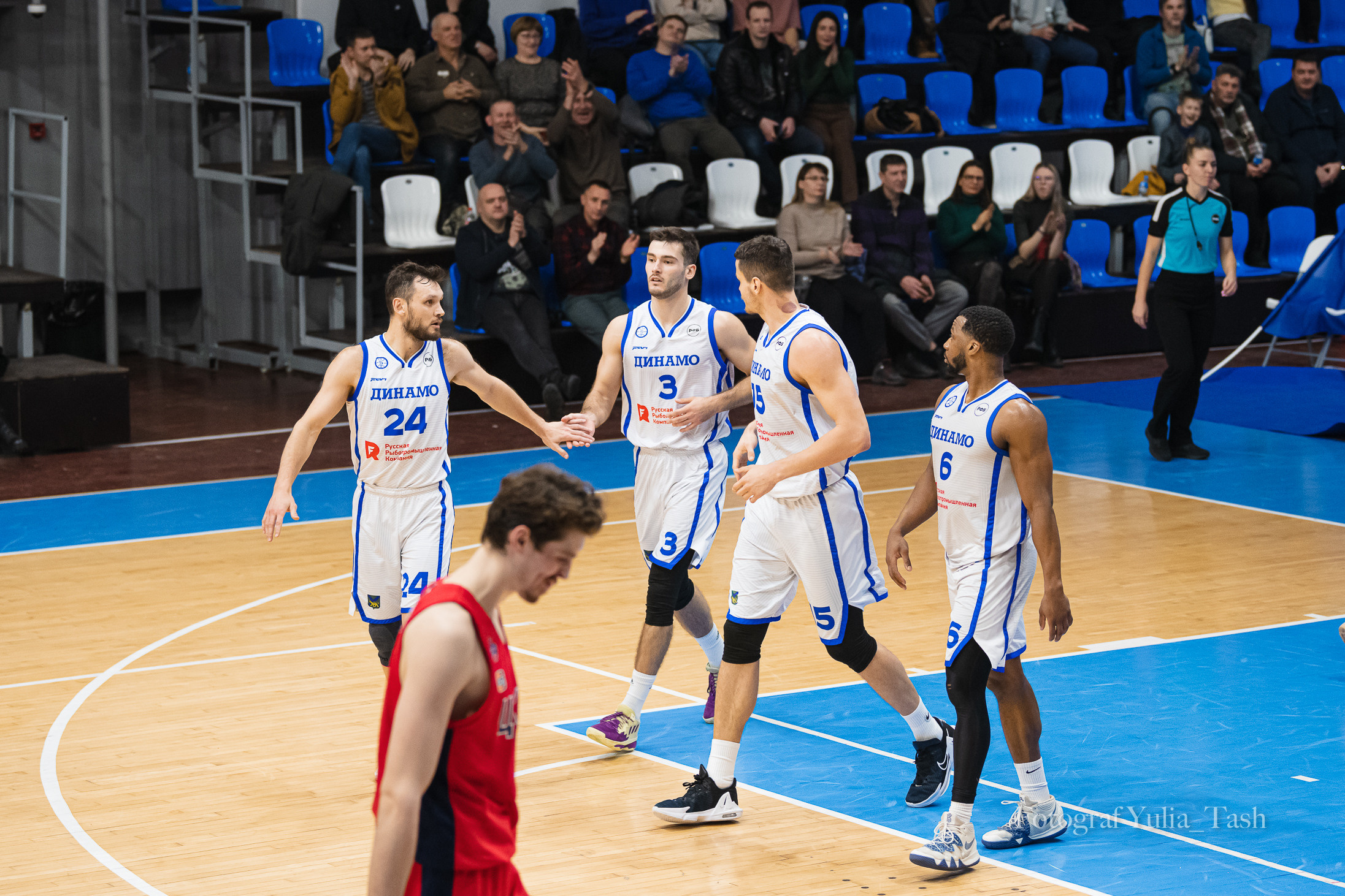 Баскетбол ДИНАМО-ЦСКА2 11 января 2023. Любимый фотограф