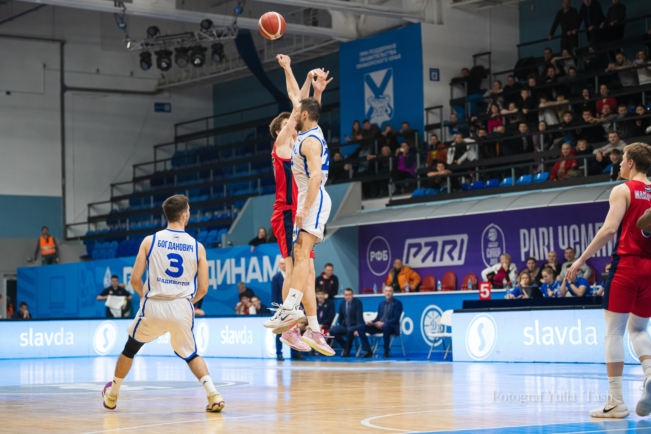 Баскетбол ДИНАМО-ЦСКА2 11 января 2023. Любимый фотограф