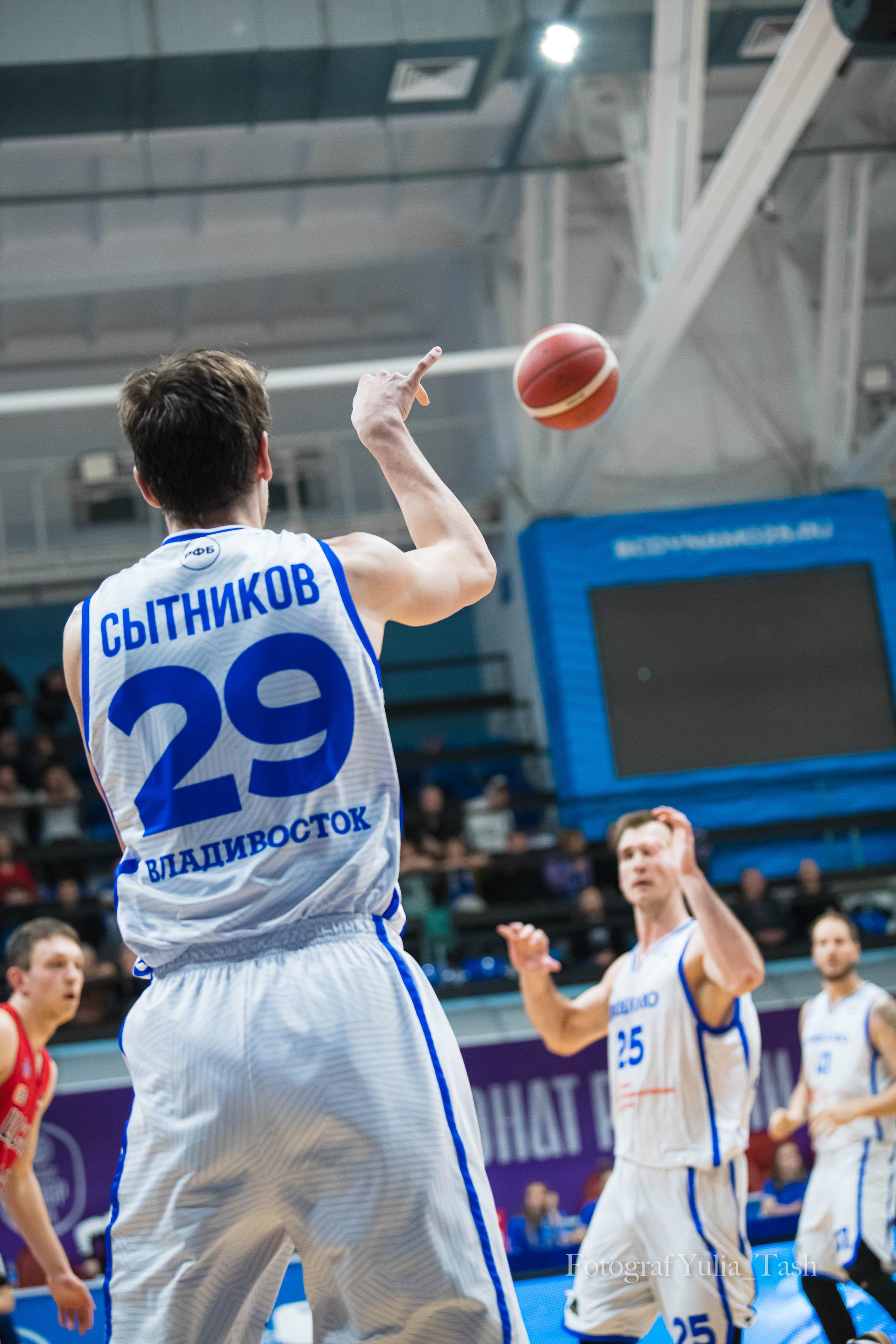 Баскетбол ДИНАМО-ЦСКА2 11 января 2023. Любимый фотограф