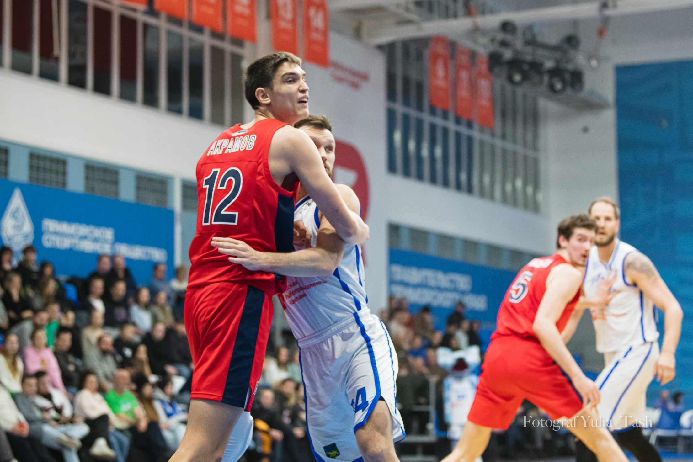 Баскетбол ДИНАМО-ЦСКА2 11 января 2023. Любимый фотограф