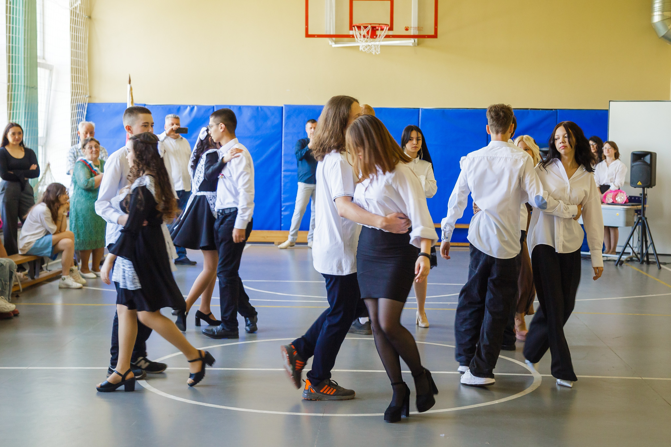 Последний звонок. Фотограф в Санкт-Петербурге Чумаков Семен