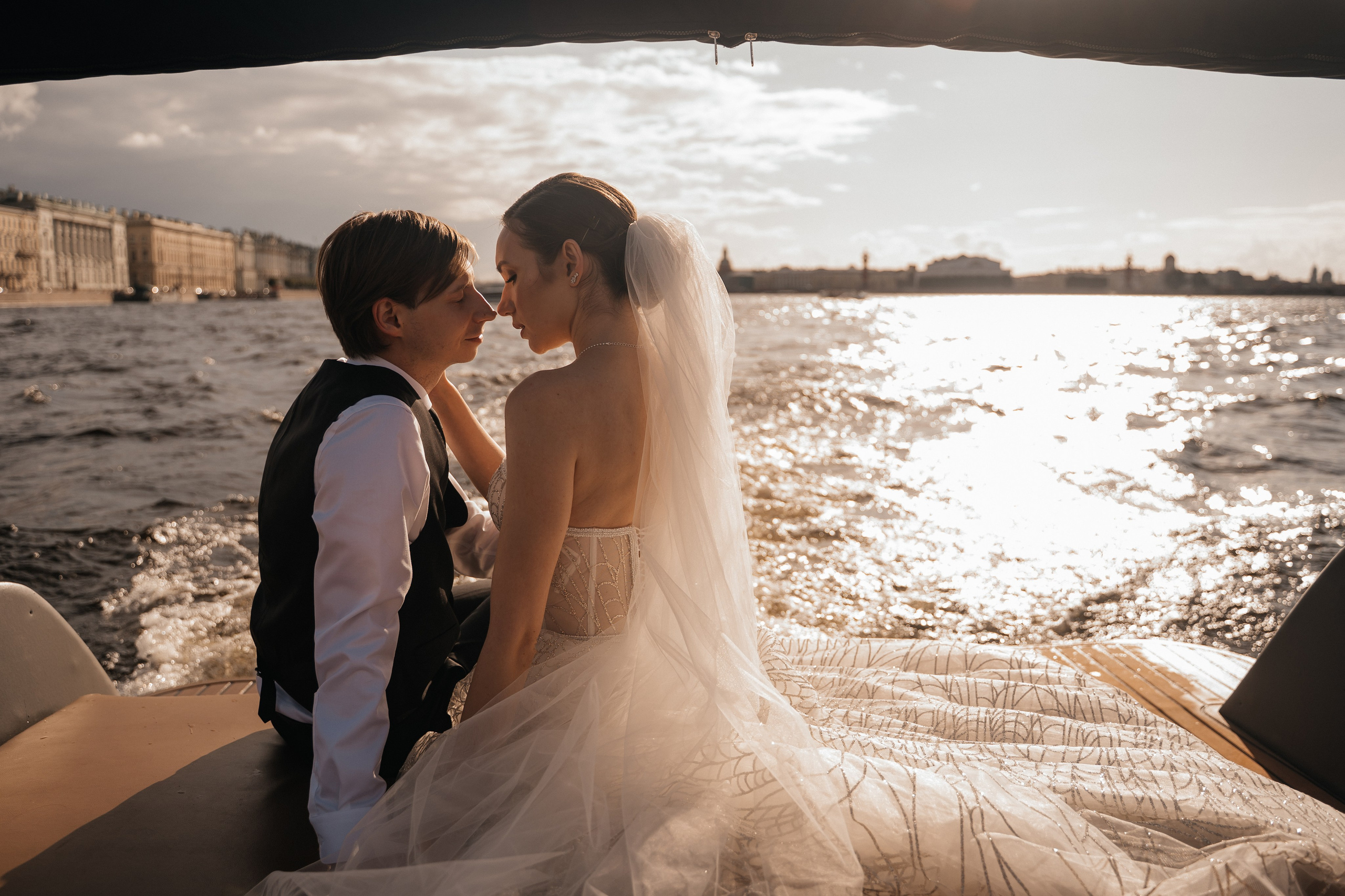 Wedding «A long walk». Свадебные фотограф и видеограф Наталья и Анатолий Новиковы СПб