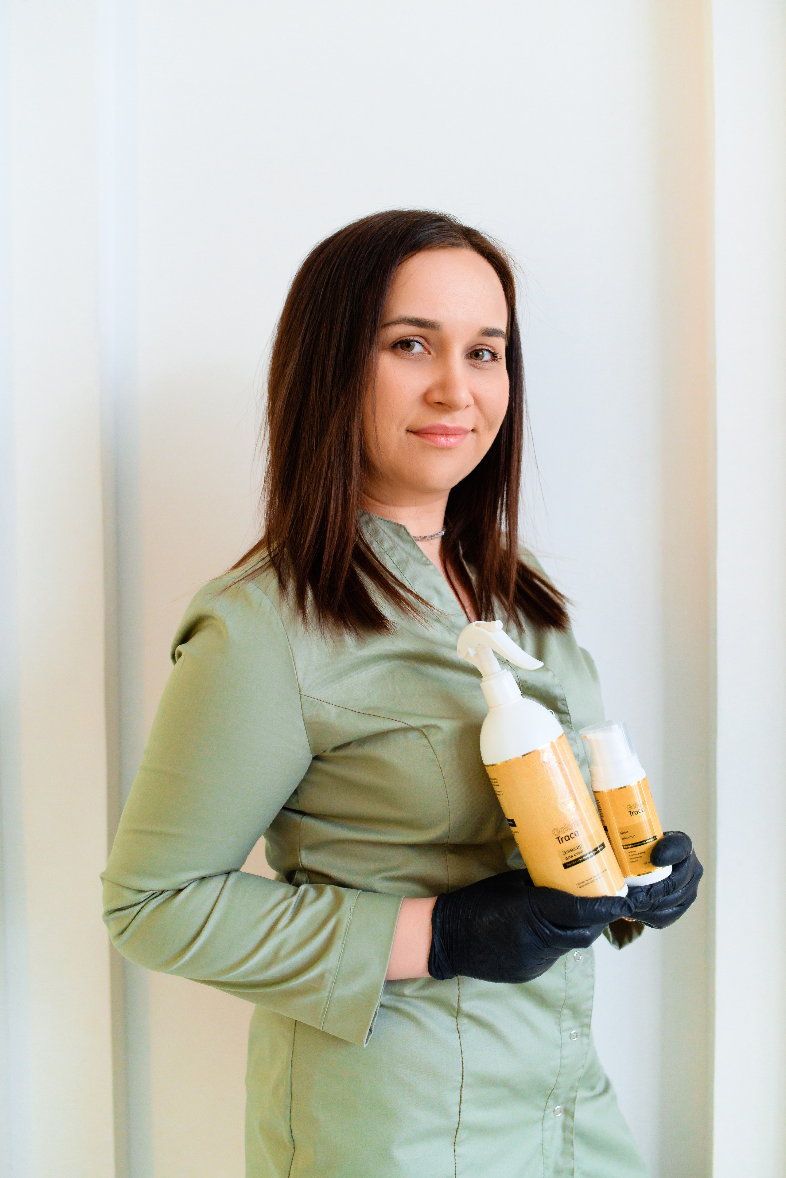 На ногтях. Фотограф Полина Вишневецкая г. Барнаул