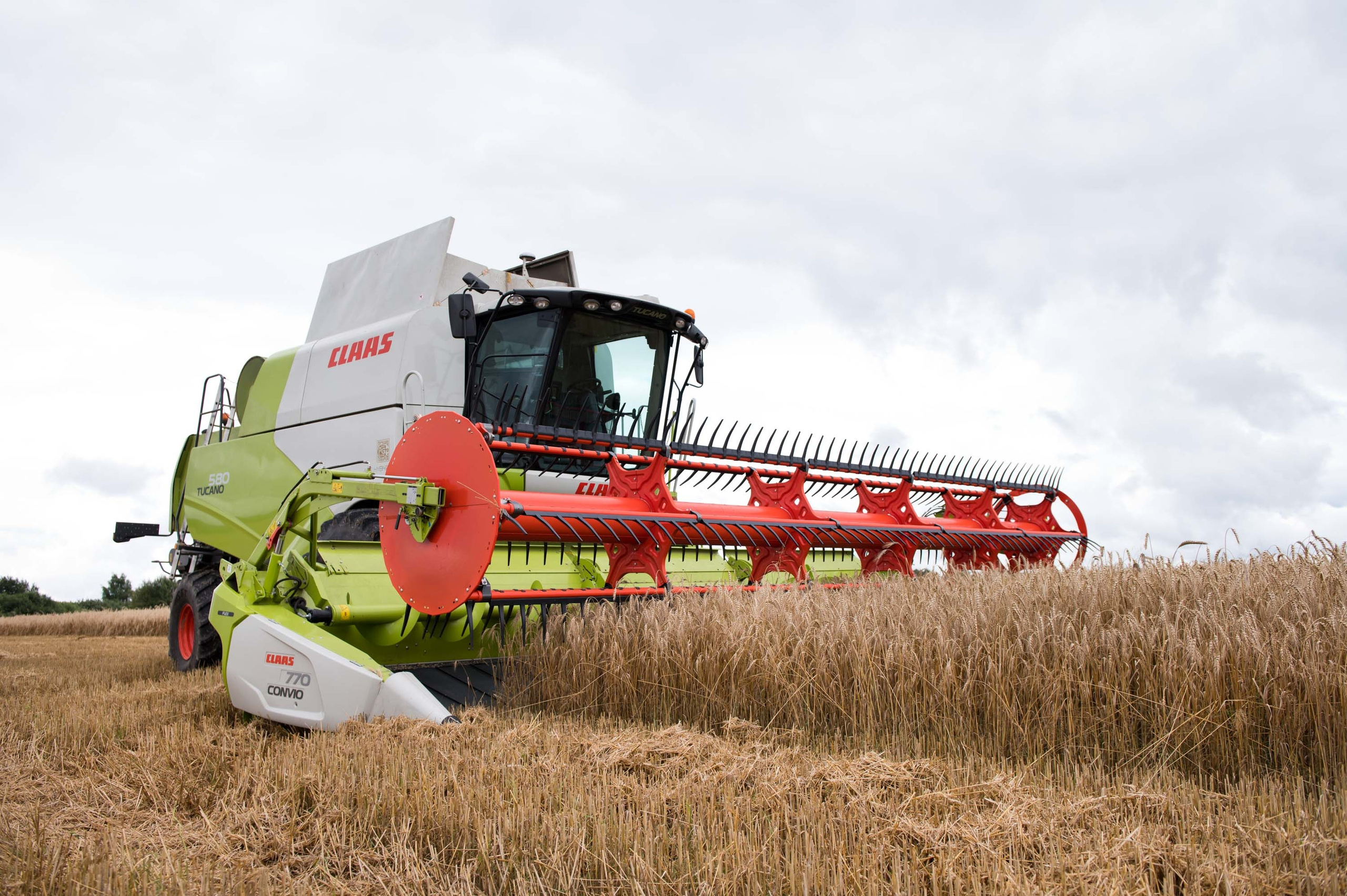 Обзор сельскохозяйственной техники CLAAS. Репортажный фотограф и видеограф Слава Думчев. Тимбилдинги, отчетники, корпоративы