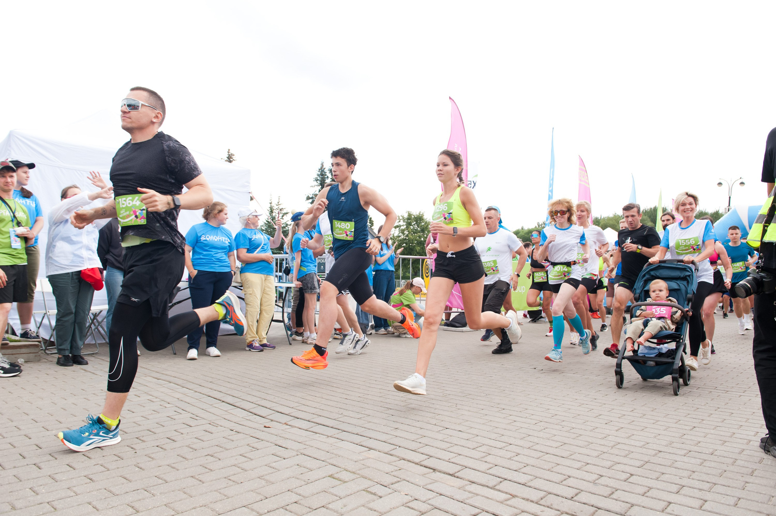 Корпоративное. Забег X5 Retail Group. Репортажный фотограф и видеограф Слава Думчев. Тимбилдинги, отчетники, корпоративы