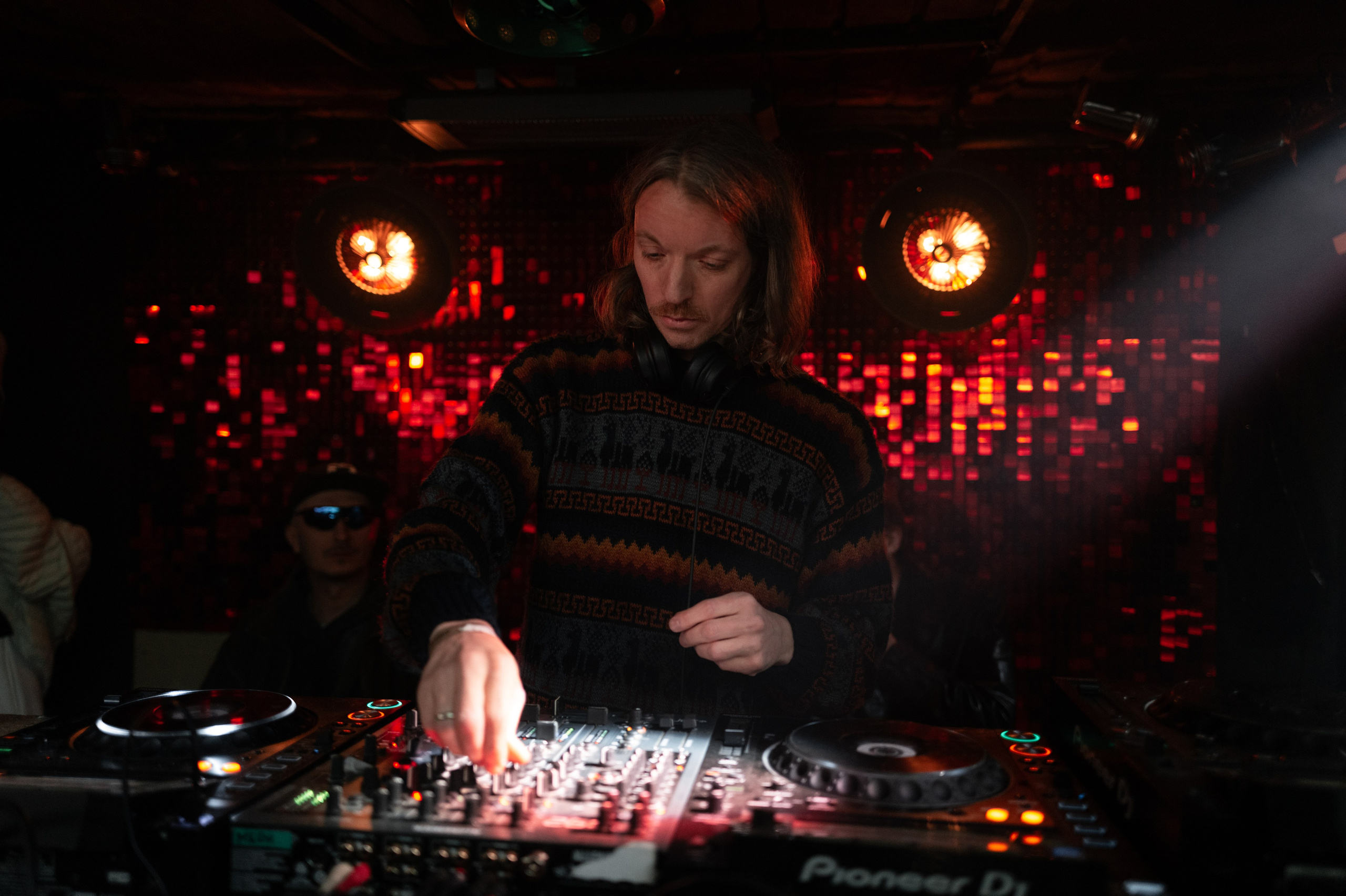 SICK YEARS, ARMA ╳ SILA SVETA. @tomrus: Рустам Шагиморданов — фотограф