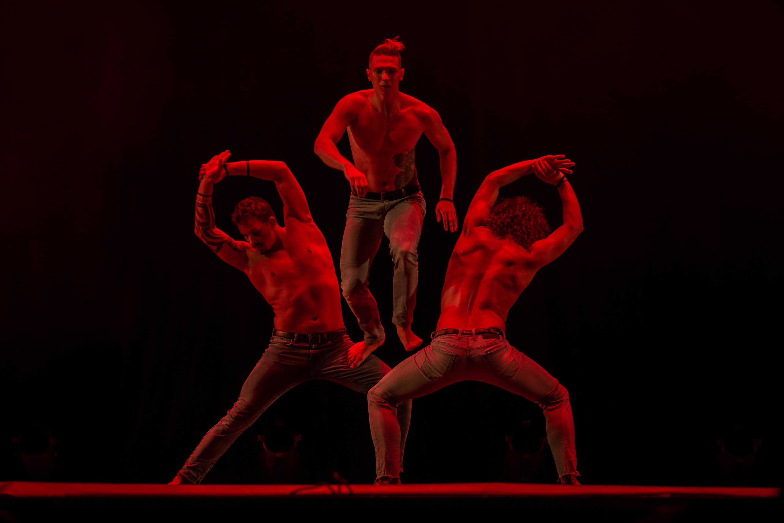 Танцы под дождем «Только для женщин». Фотограф Сонкина Татьяна