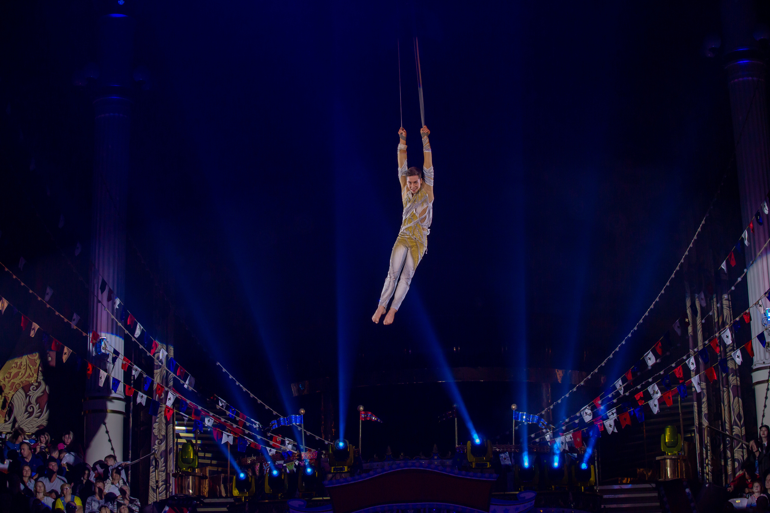 МОСКОВСКИЙ МЕЖДУНАРОДНЫЙ МОЛОДЕЖНЫЙ ФЕСТИВАЛЬ-КОНКУРС ЦИРКОВОГО ИСКУССТВА 2019. Фотограф Сонкина Татьяна