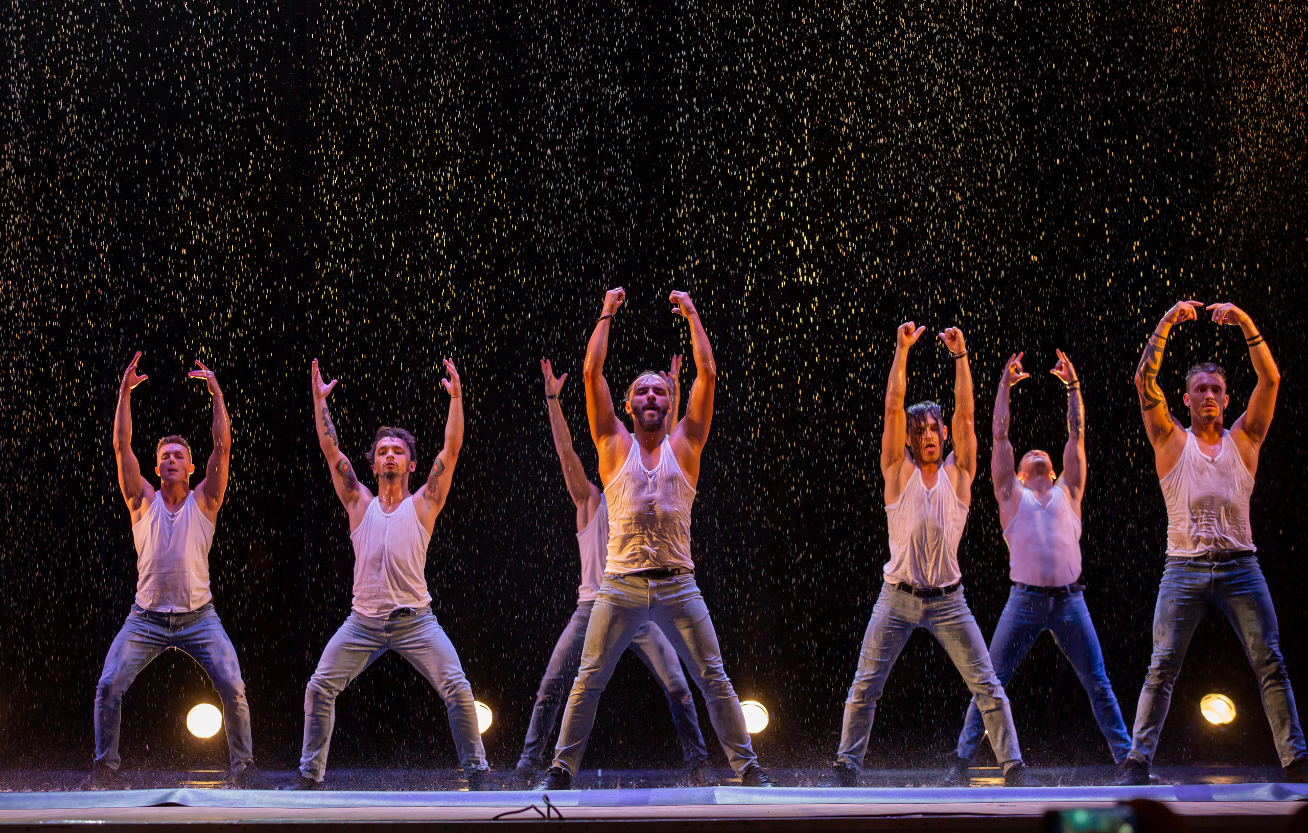 Танцы под дождем «Только для женщин». Фотограф Сонкина Татьяна