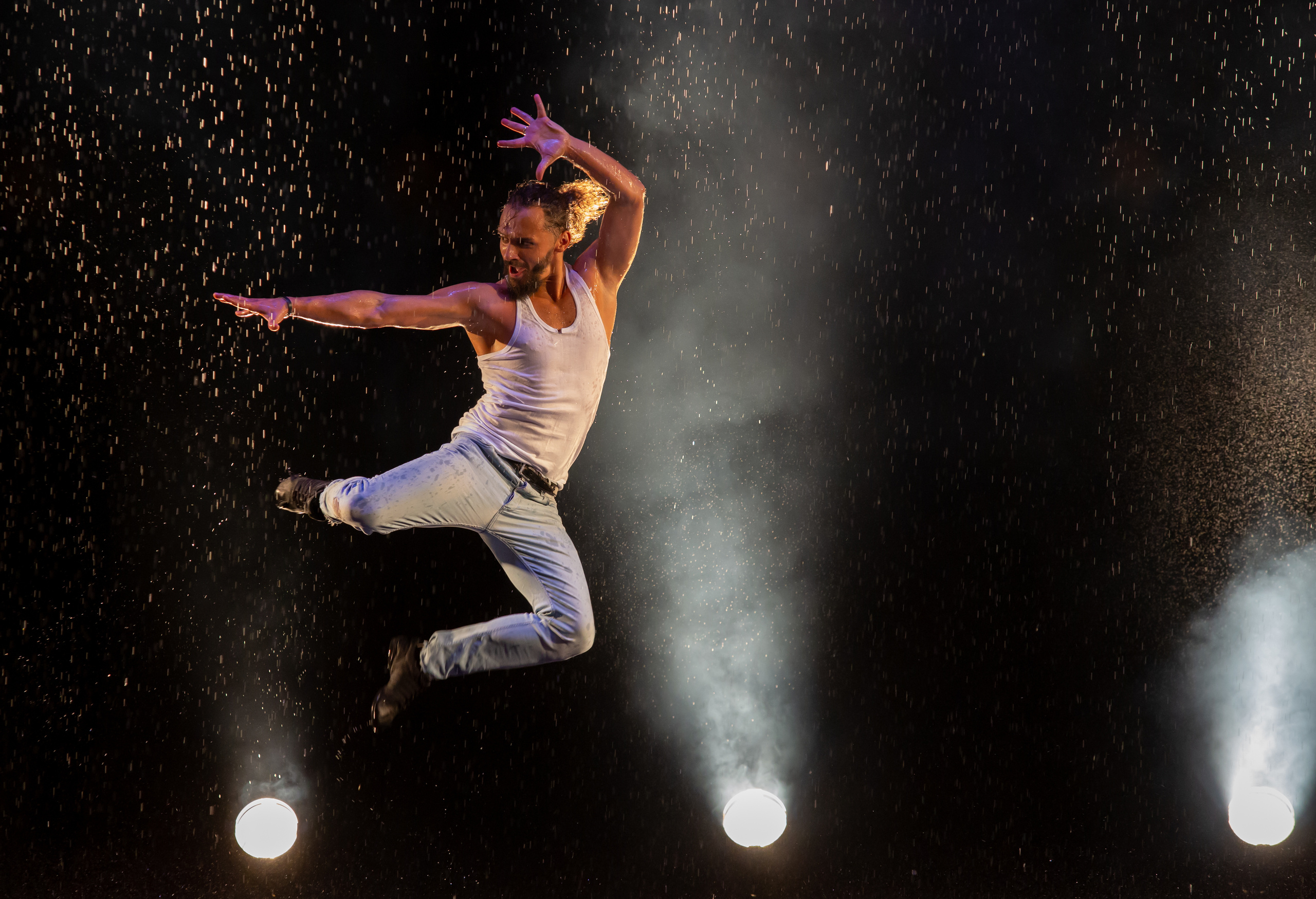 Танцы под дождем «Только для женщин». Фотограф Сонкина Татьяна