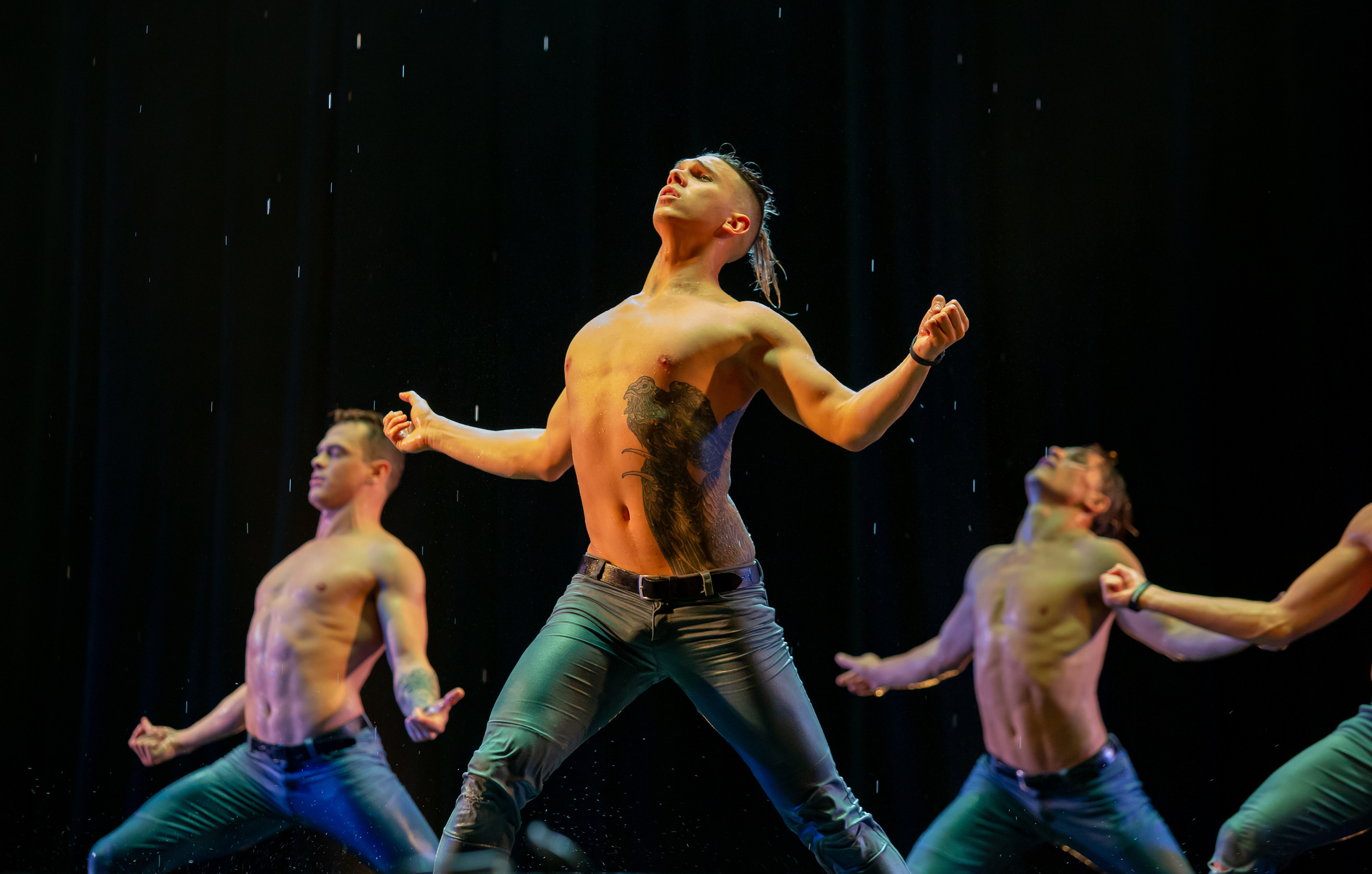 Танцы под дождем «Только для женщин». Фотограф Сонкина Татьяна