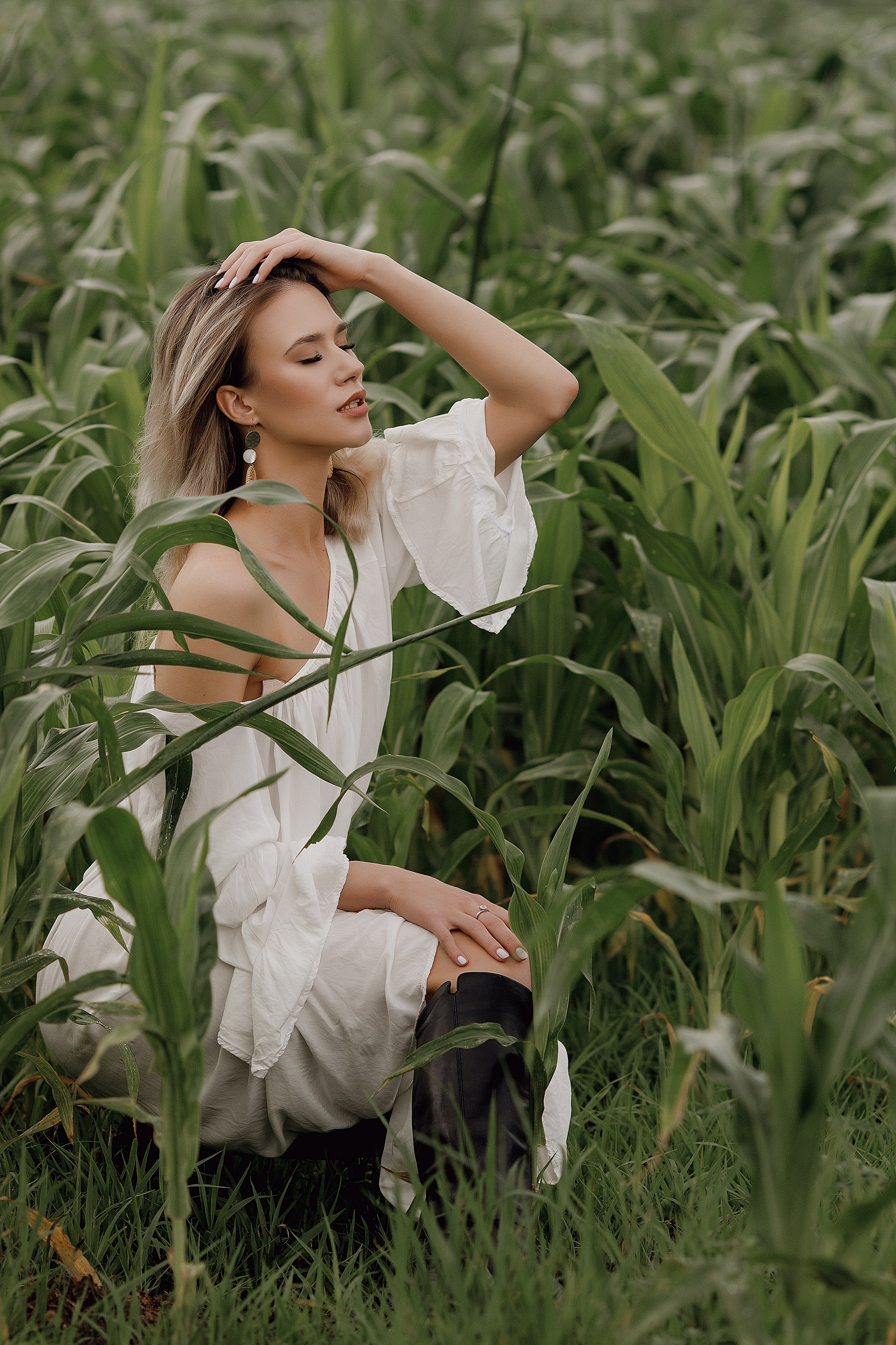 Вечерняя прогулка в поле. Свадебный фотограф Санкт-Петербург  Москва