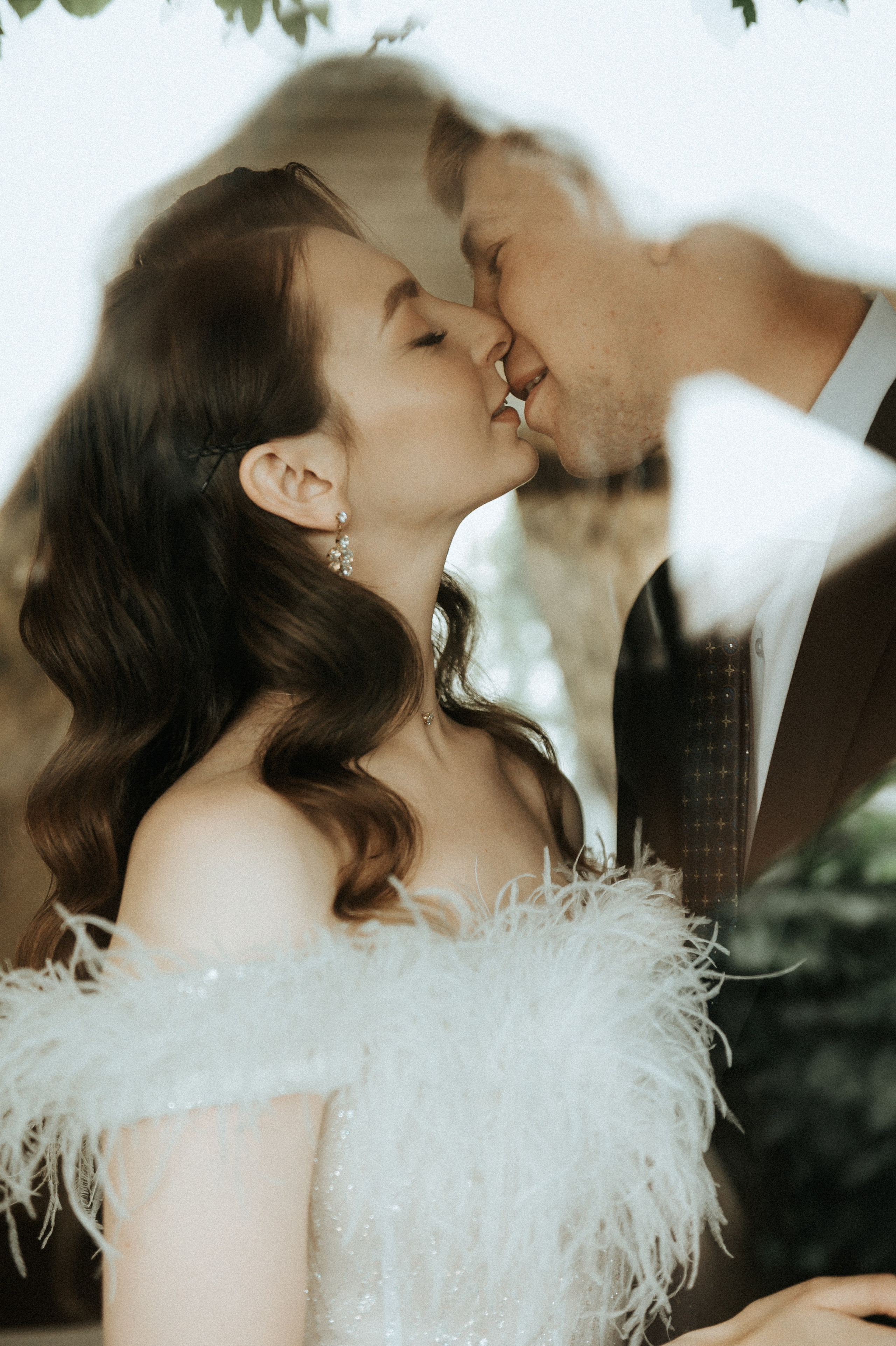 Свадебные фотографии. Фотограф в Барнауле Дарья Бутурлакина. Люби.Цени.Касайся