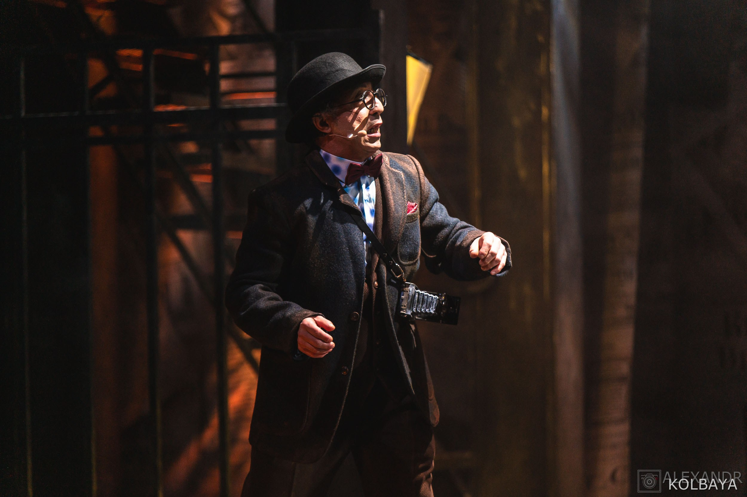 Фотографии со спектакля «Однажды в городе N». Концертный и театральный репортажный фотограф в Москве Александр Колбая