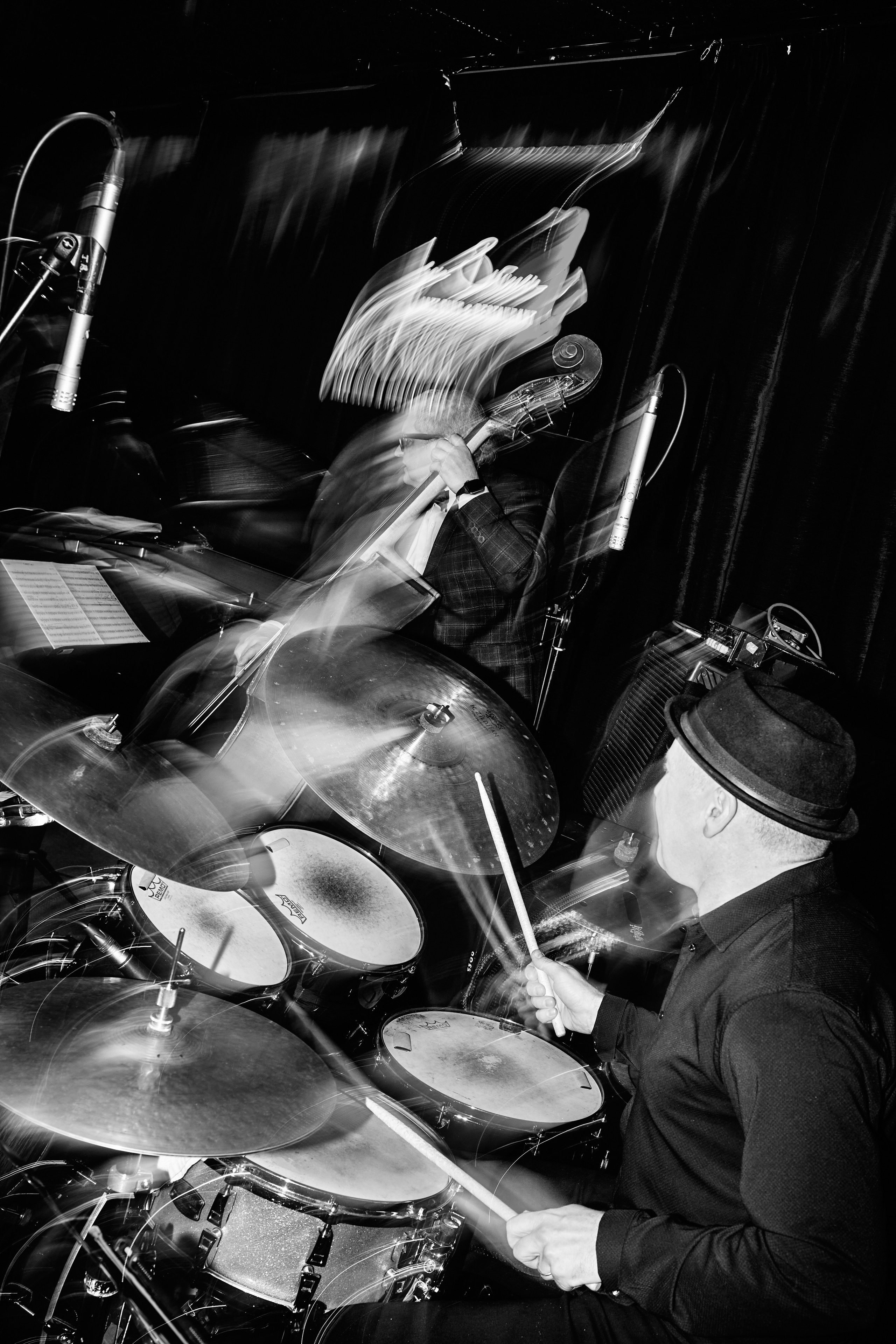 Бэкстейдж для джазовой группы «4 Brothers». Главная