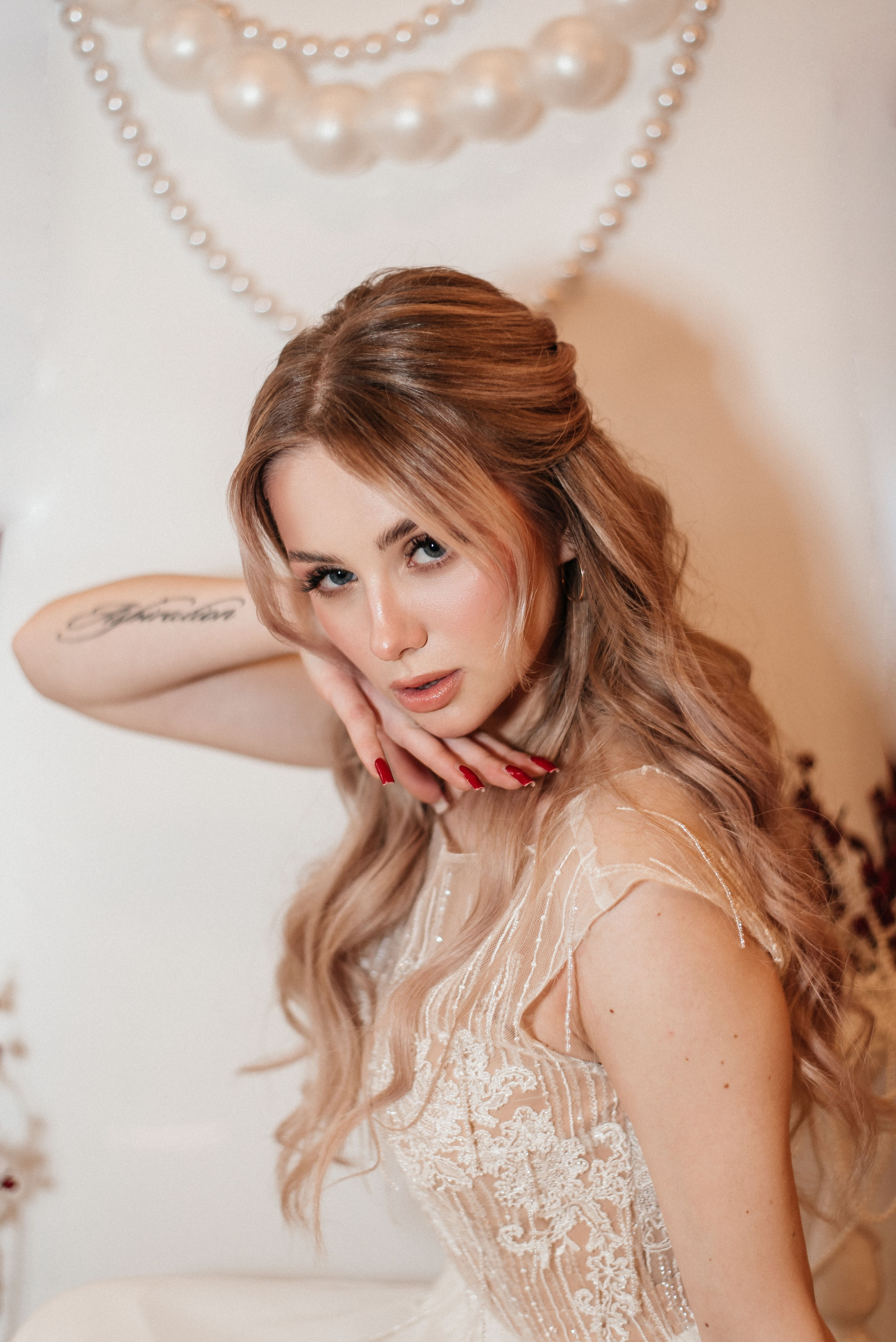 На фотозоне. Свадебный и портретный фотограф lifestyle