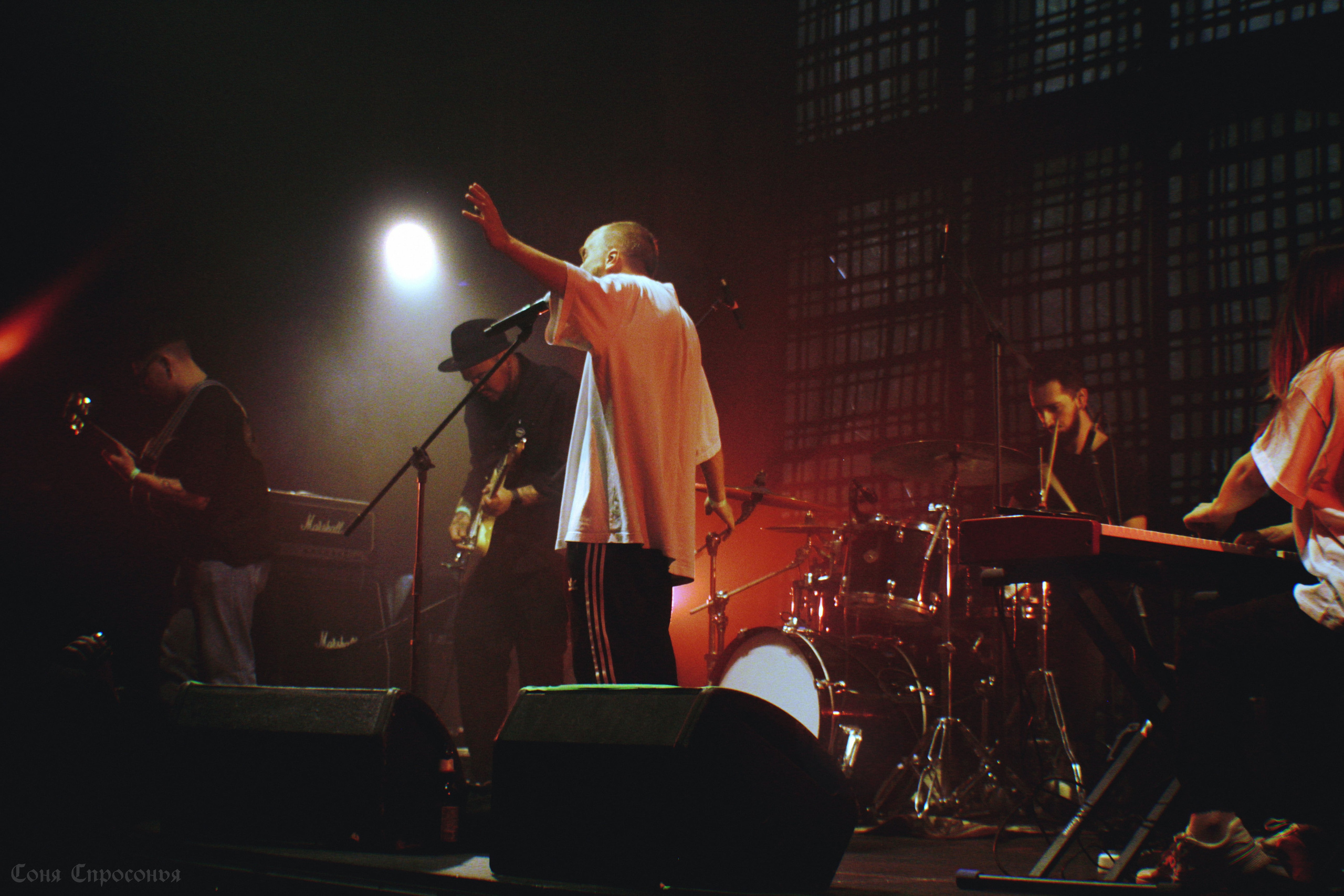 Фотограф концертов. Концертный и портретный фотограф в Москве Соня Спросонья