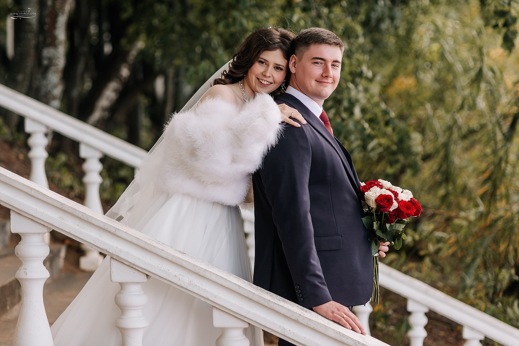 Свадебная прогулка Евгения и Анны в Дубне. Свадебный фотограф в Дубне Алексей Фонарёв