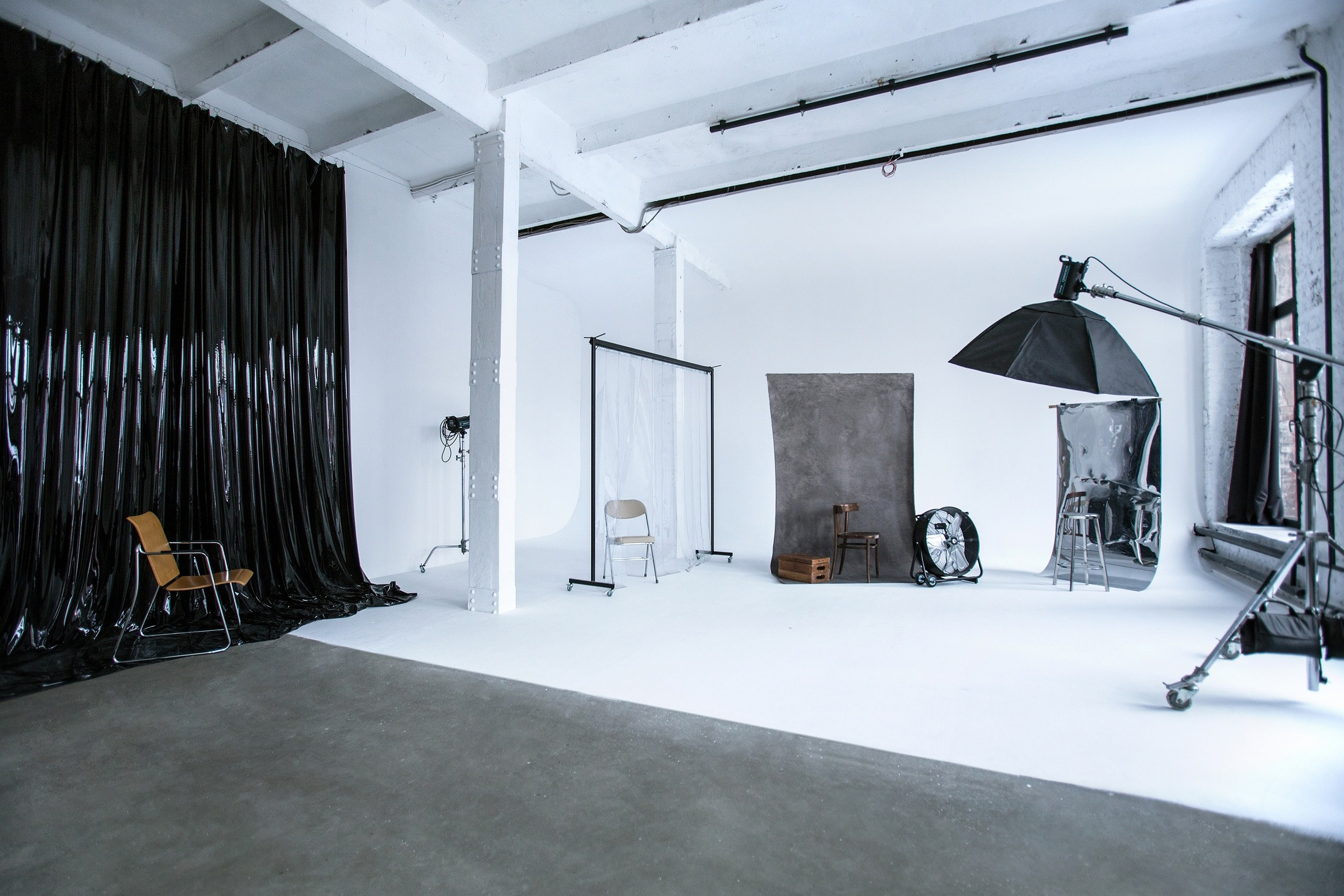 Зал ЦИКЛОРАМА. Фотостудия 223. Адрес: наб. Обводного канала, 223-225Л.